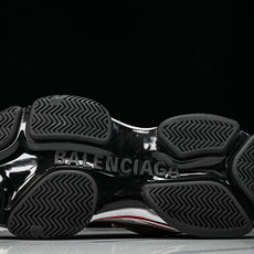 Balenciaga Triple S 2 官方同步 巴黎世家 二十四代潮流跑鞋WTRS2 1169 Y Balenciaga Triple S 2 官方同步 巴黎世家 二十四代潮流跑鞋WTRS2 1169 Y
