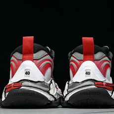 Balenciaga Triple S 2 官方同步 巴黎世家 二十四代潮流跑鞋WTRS2 1169 Y Balenciaga Triple S 2 官方同步 巴黎世家 二十四代潮流跑鞋WTRS2 1169 Y