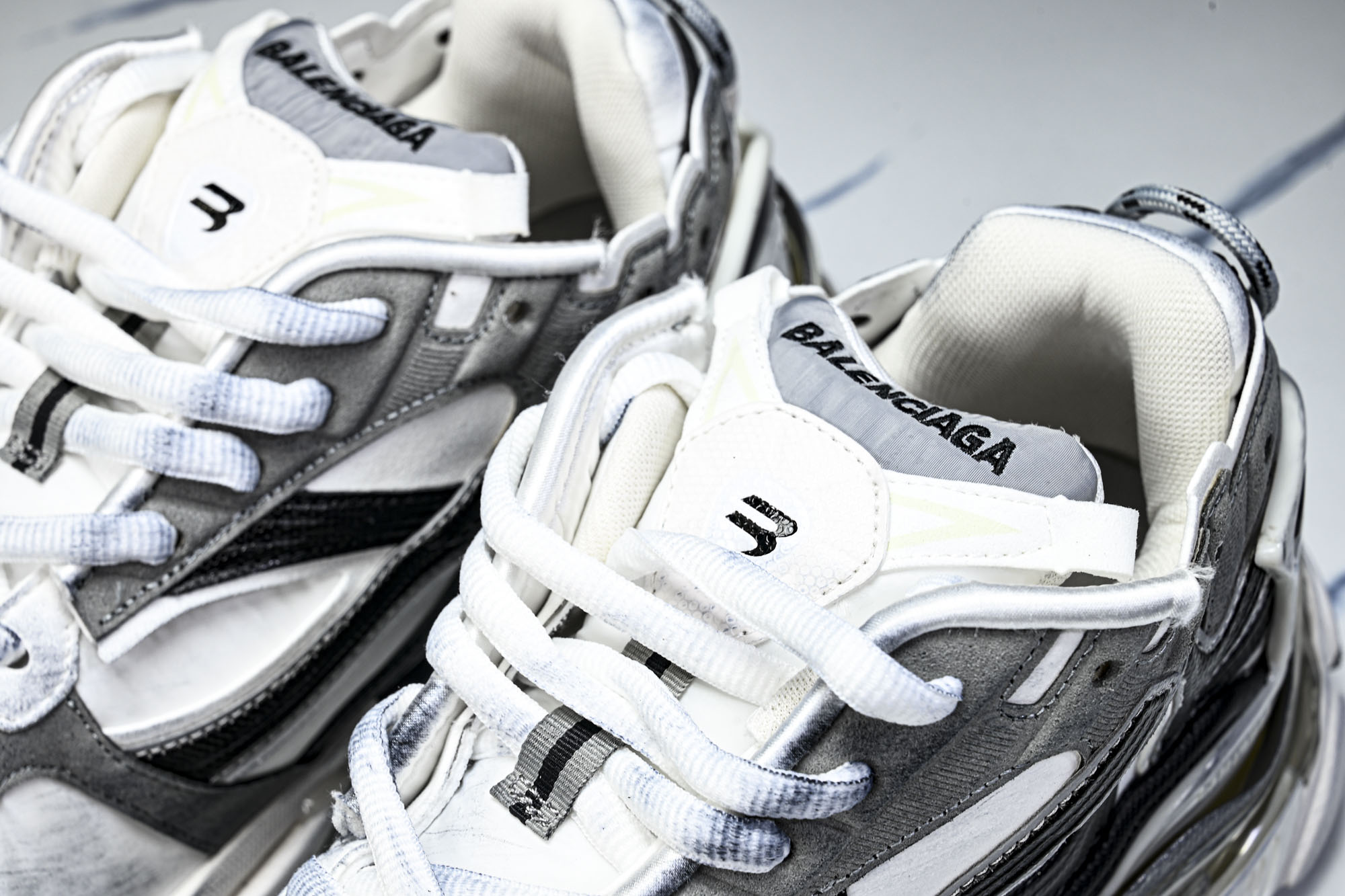 Balenciaga Runner LED 巴黎世家7.5 最新配色潮流复古休闲鞋 YZ018-5#全新
