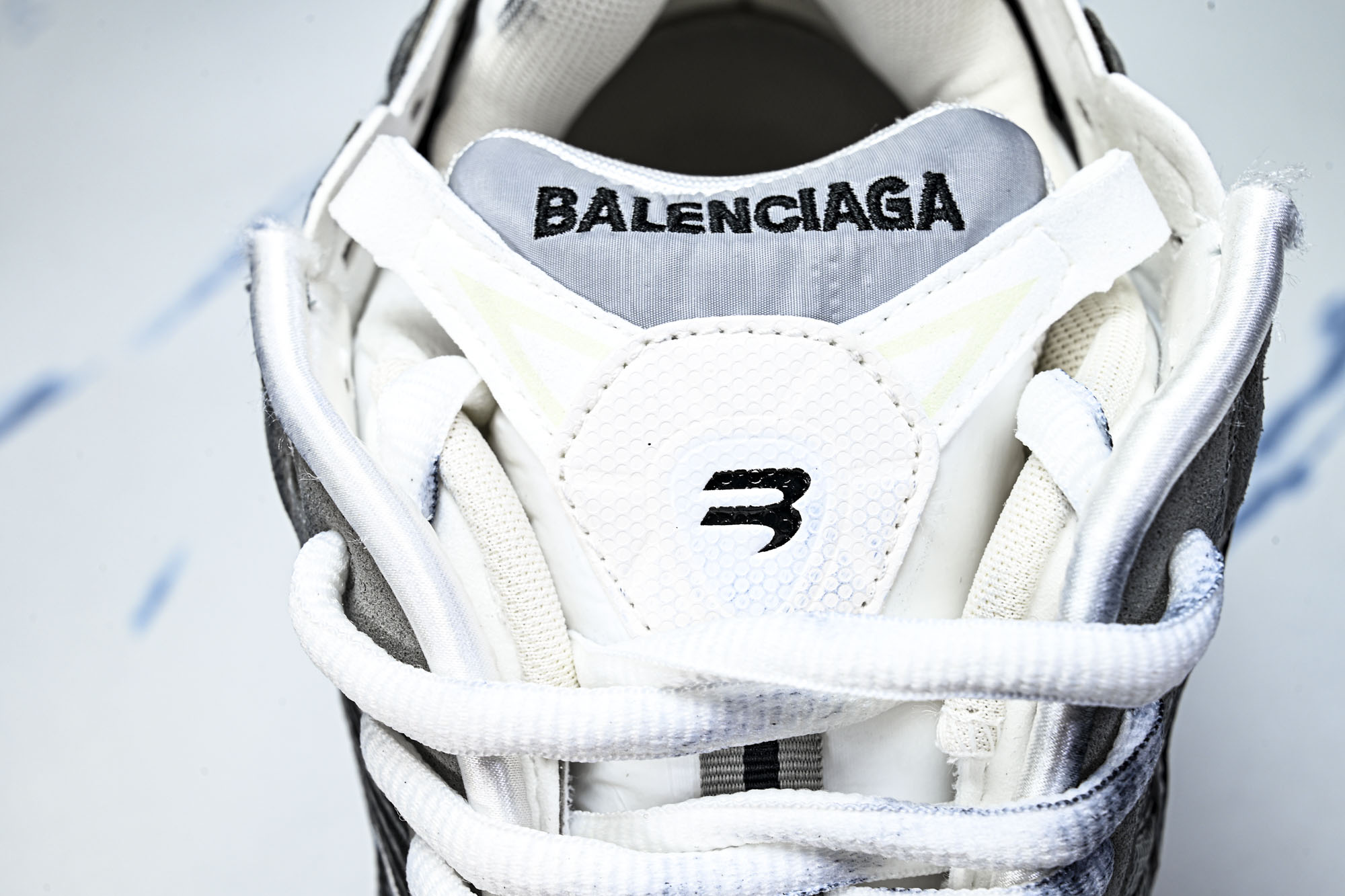 Balenciaga Runner LED 巴黎世家7.5 最新配色潮流复古休闲鞋 YZ018-5#全新