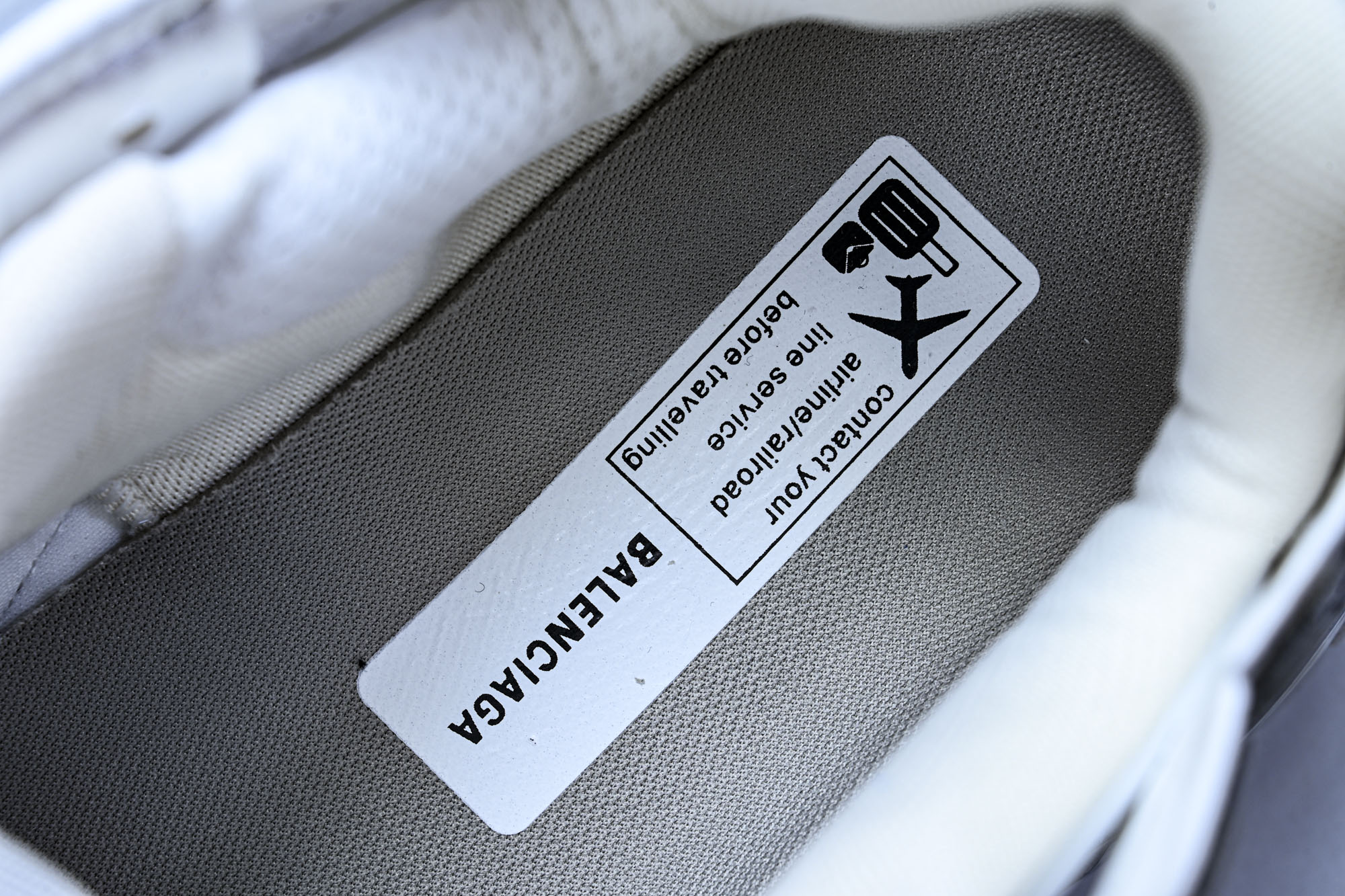 Balenciaga Runner LED 巴黎世家7.5 最新配色潮流复古休闲鞋 YZ018-5#全新