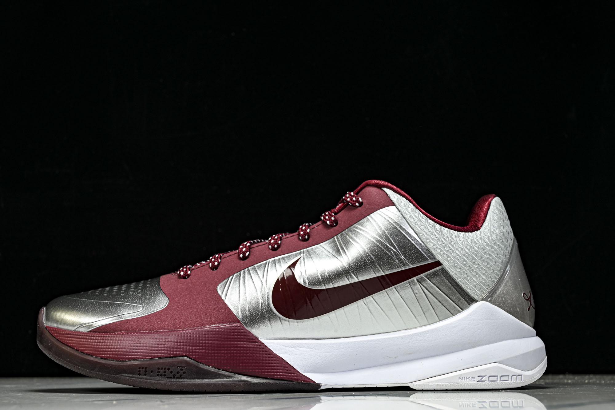 NK KOBE 5 V PROTRO CC PE 科比5 低帮实战篮球鞋IM0557-001 YZH12