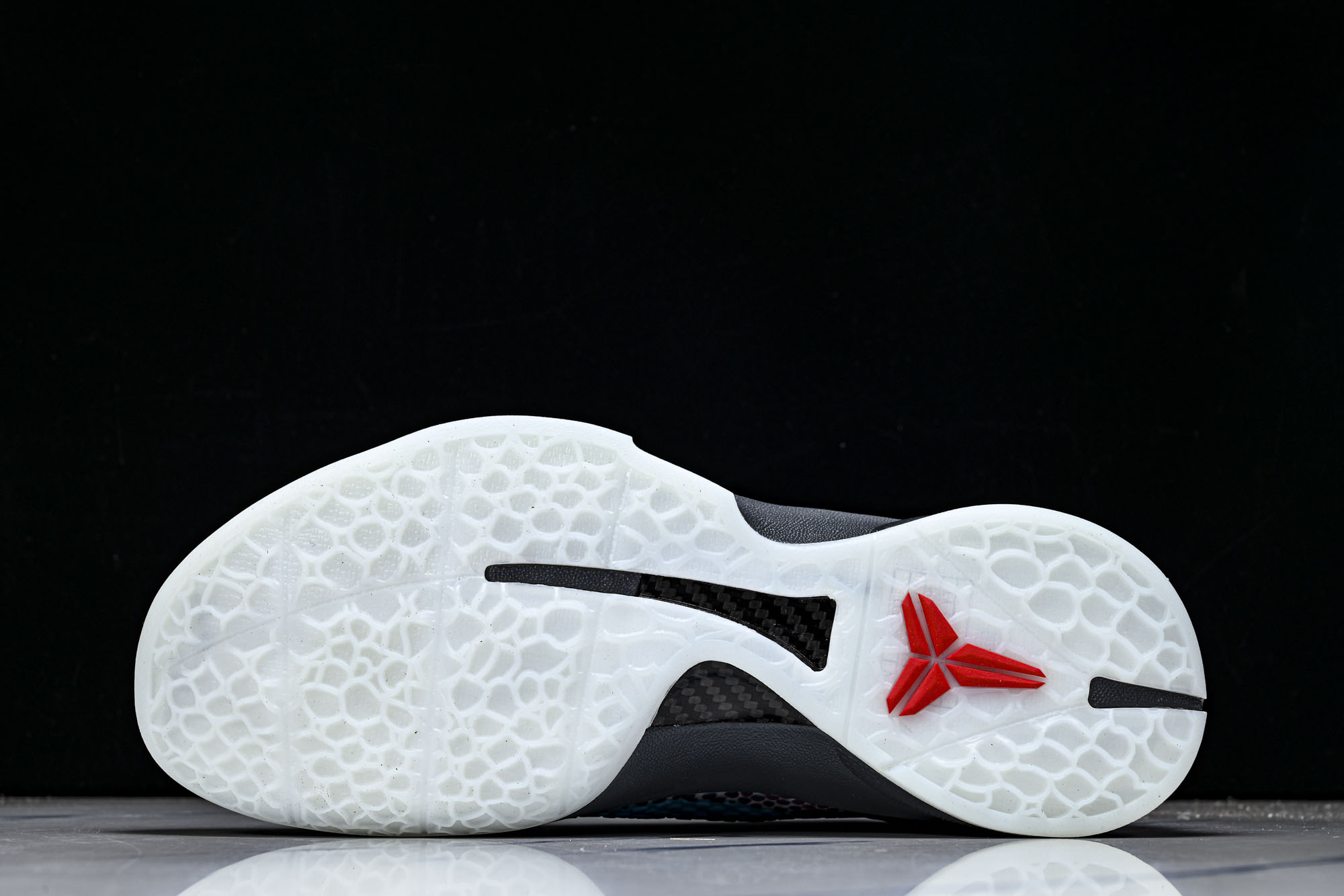 NK KOBE 5 V PROTRO CC PE 科比5低帮实战篮球鞋IQ3902-002 YZH124