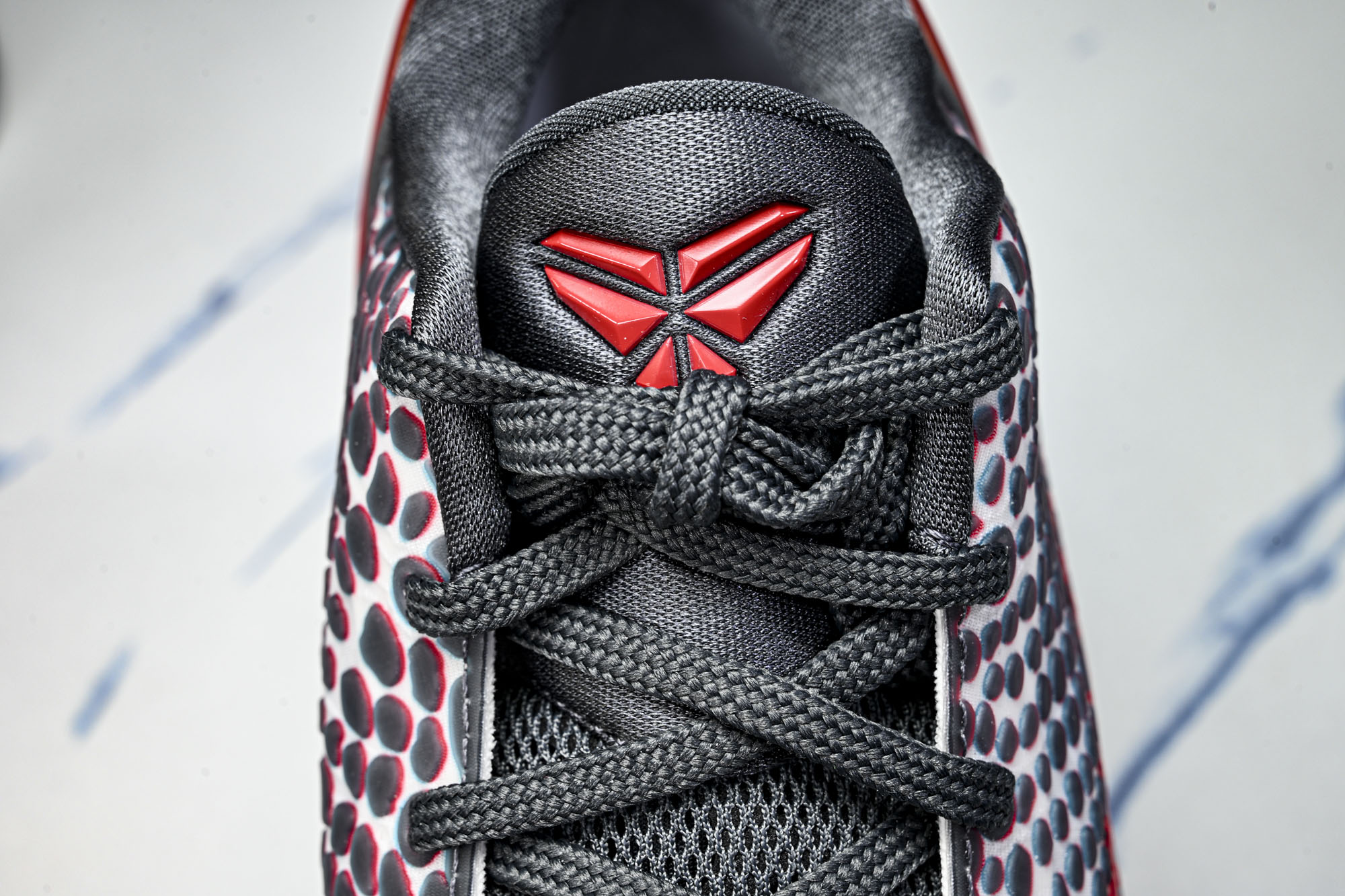 NK KOBE 5 V PROTRO CC PE 科比5低帮实战篮球鞋IQ3902-002 YZH124