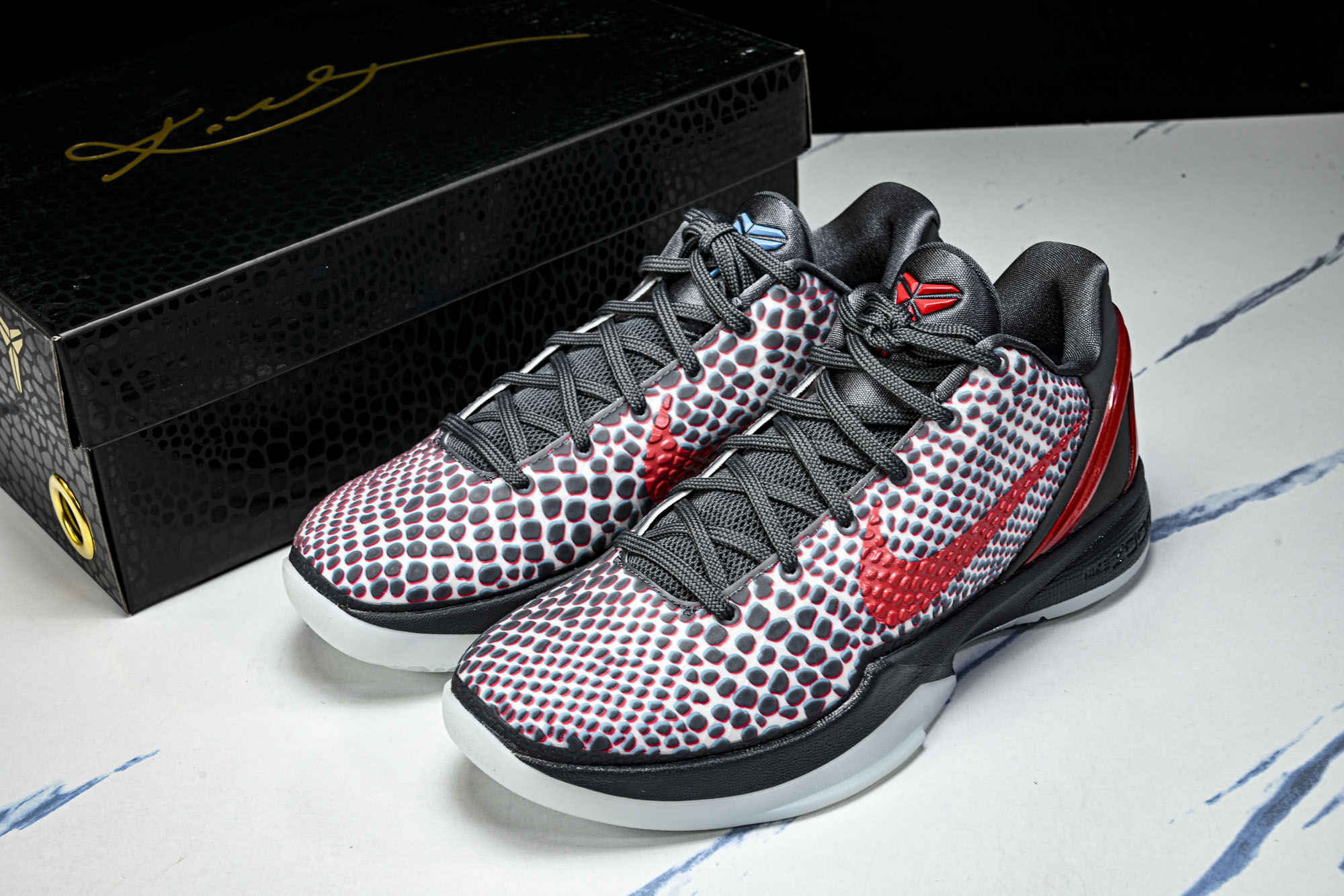 NK KOBE 5 V PROTRO CC PE 科比5低帮实战篮球鞋IQ3902-002 YZH124