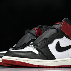 Air Jordan 1 High OG _Black Toe Reimagined_ AJ1 乔1全新 Air Jordan 1 High OG _Black Toe Reimagined_ AJ1 乔1全新