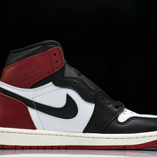 Air Jordan 1 High OG _Black Toe Reimagined_ AJ1 乔1全新 Air Jordan 1 High OG _Black Toe Reimagined_ AJ1 乔1全新