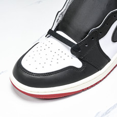 Air Jordan 1 High OG _Black Toe Reimagined_ AJ1 乔1全新 Air Jordan 1 High OG _Black Toe Reimagined_ AJ1 乔1全新