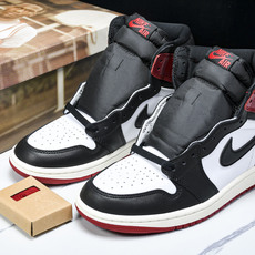 Air Jordan 1 High OG _Black Toe Reimagined_ AJ1 乔1全新 Air Jordan 1 High OG _Black Toe Reimagined_ AJ1 乔1全新