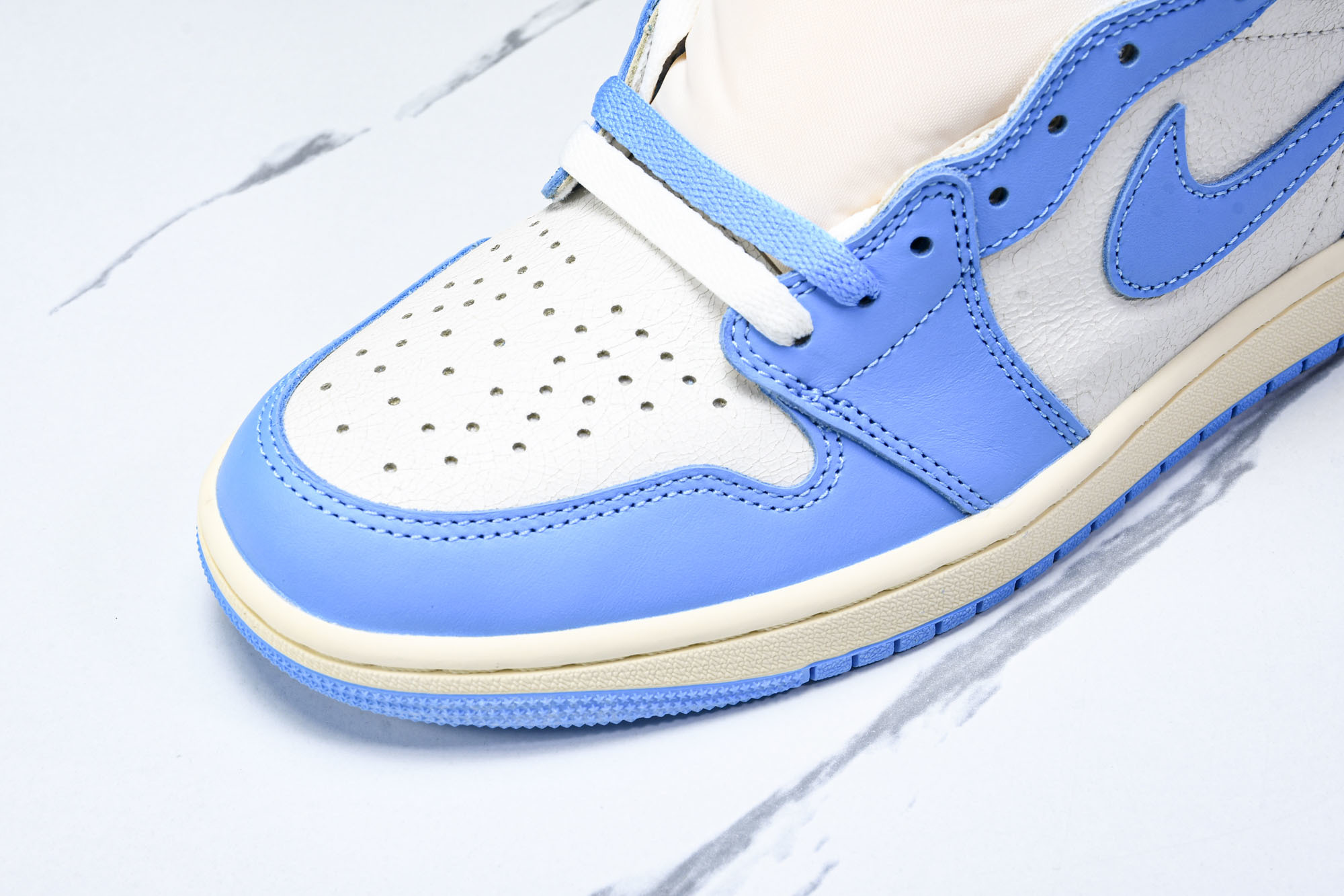 Air Jordan 1 Retro High OG UNC Reimagined 新北卡蓝 DZ548