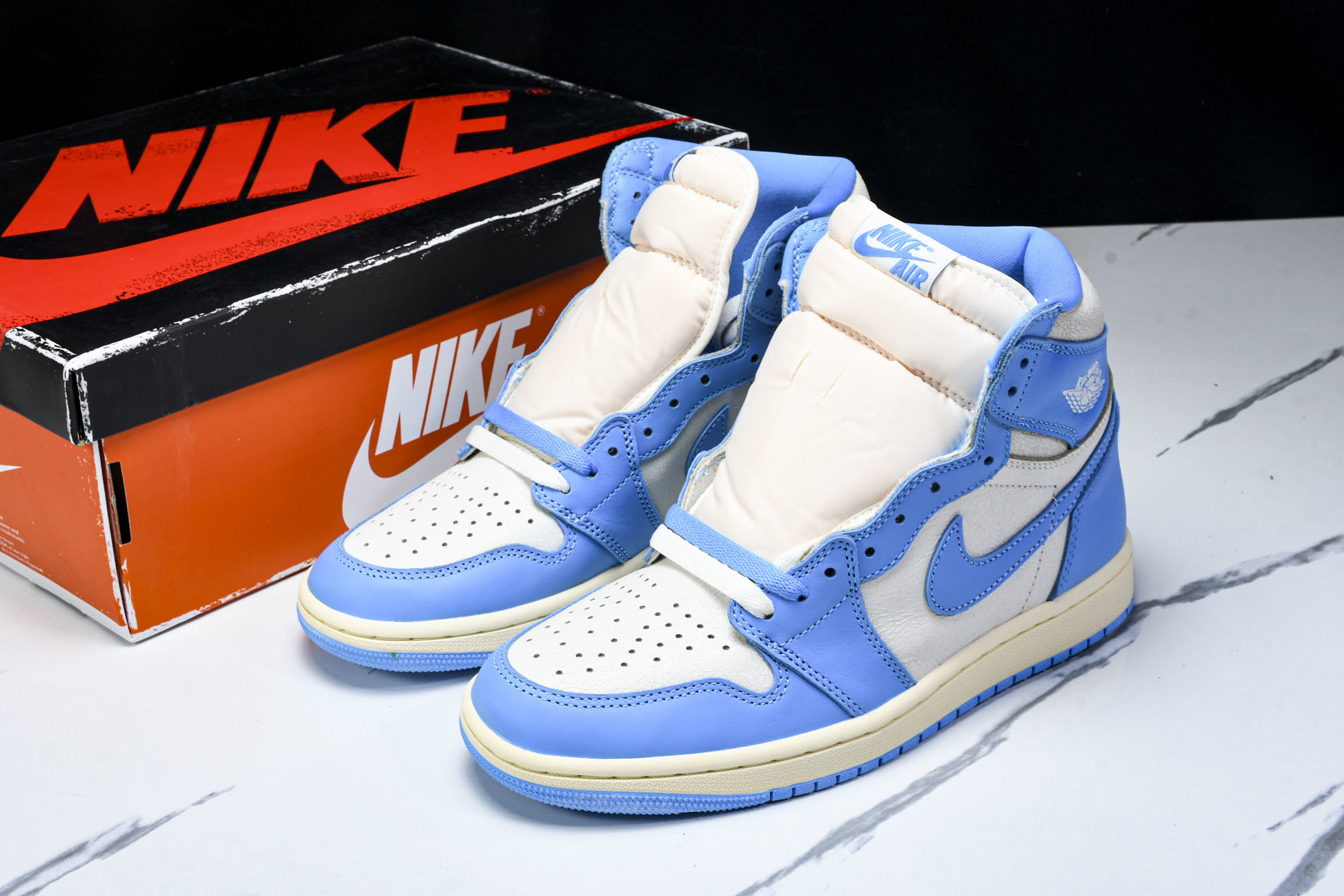 Air Jordan 1 Retro High OG UNC Reimagined 新北卡蓝 DZ548