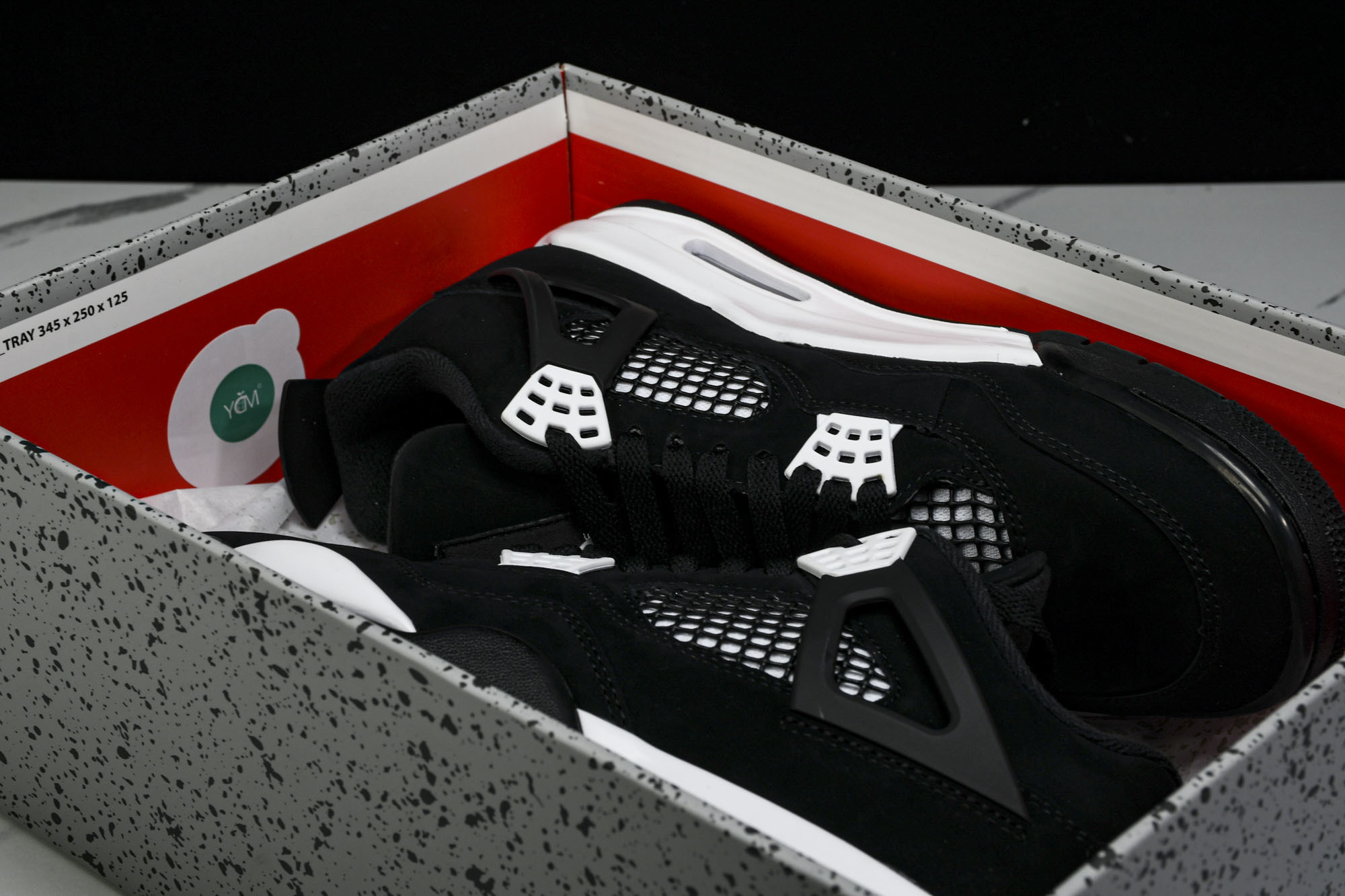 Air Jordan 4 Retro“White Thunder”黑白雷电 FQ8138-001 #YZ