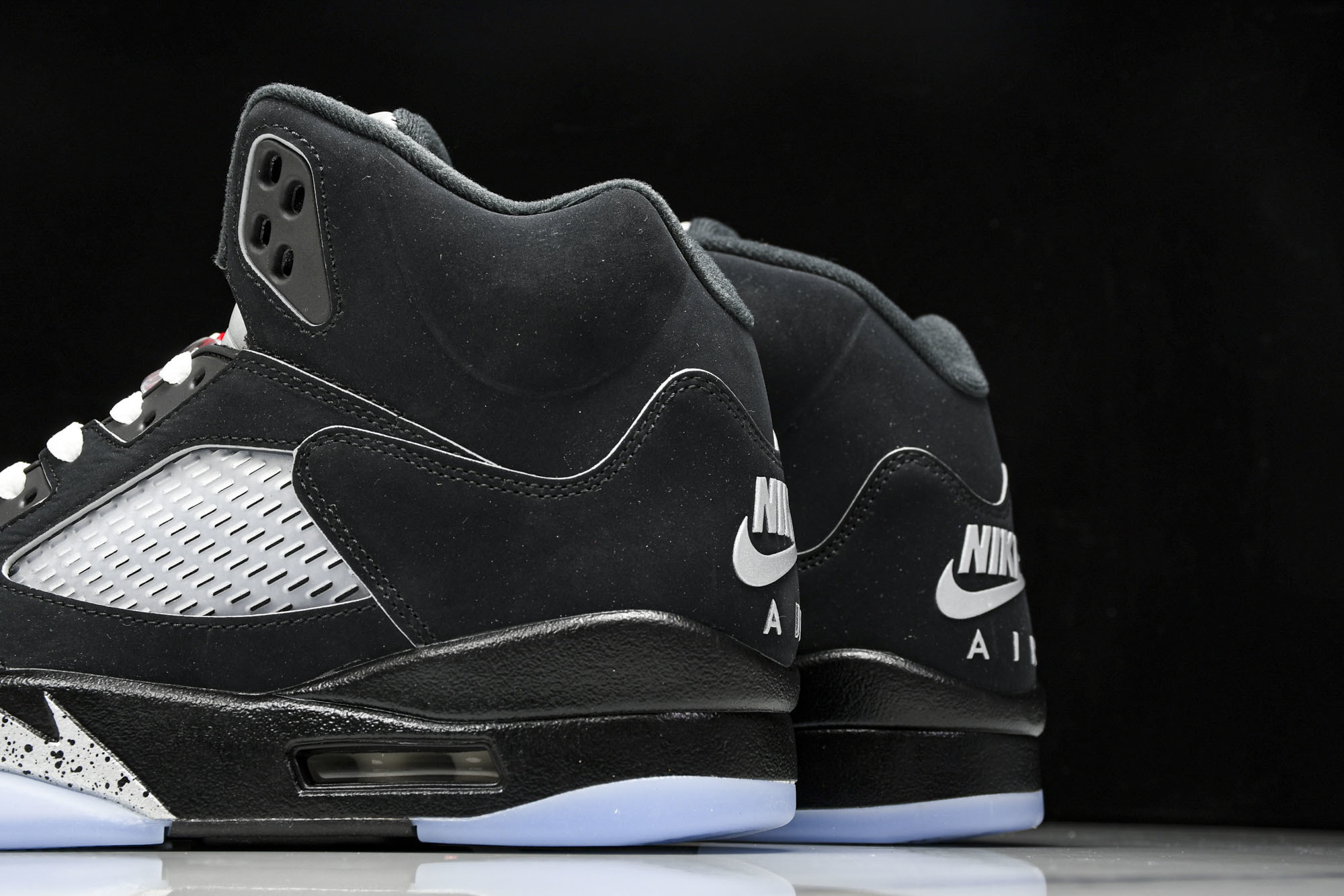 Air Jordan 5 Retro OG Black Metallic Reimagined 黑灰 H