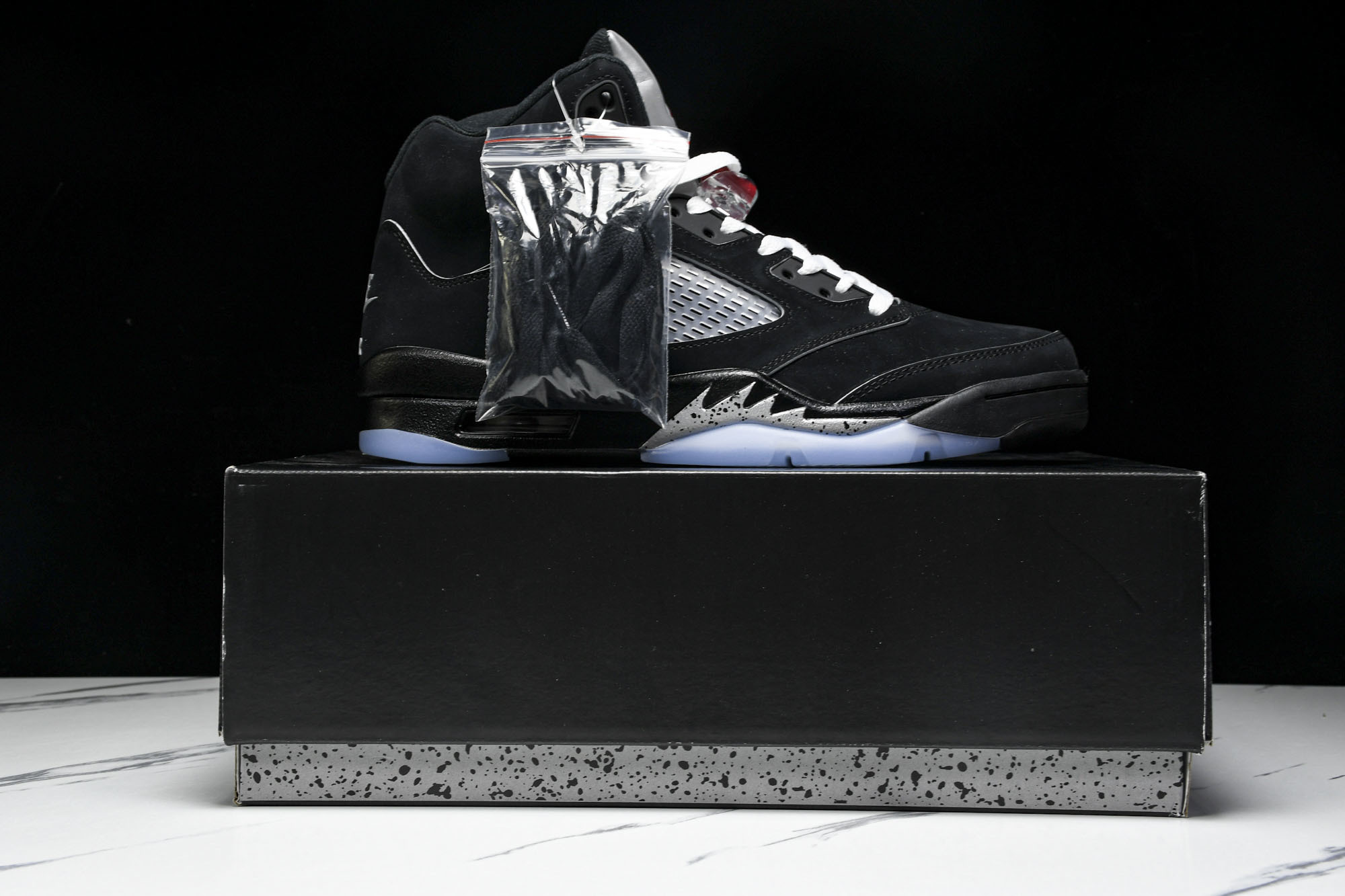 Air Jordan 5 Retro OG Black Metallic Reimagined 黑灰 H