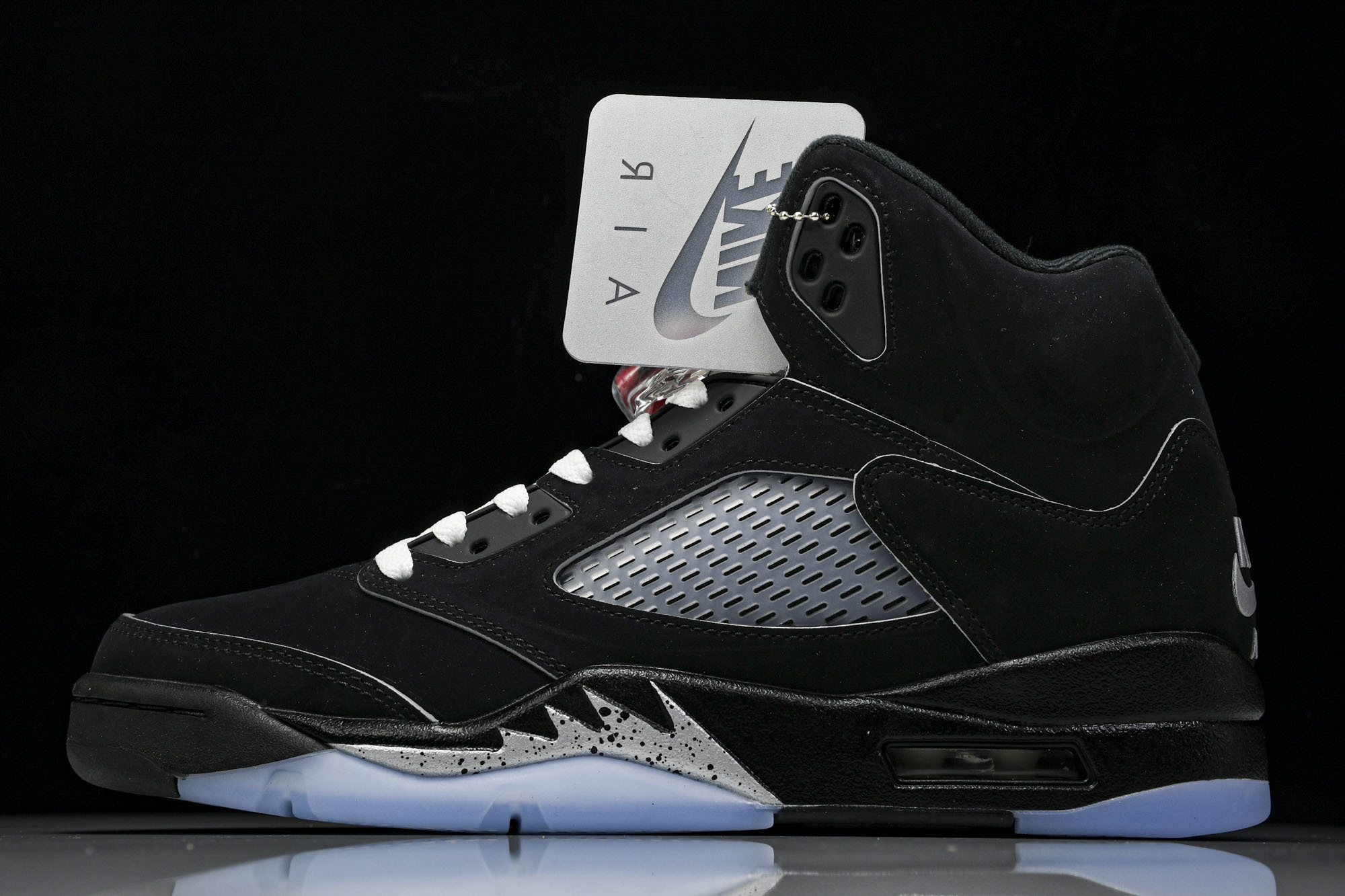Air Jordan 5 “Black Metallic Reimagined”复刻黑银色 HF3975
