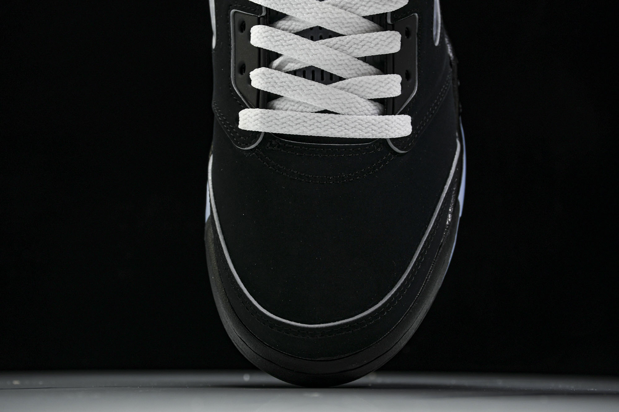 Air Jordan 5 “Black Metallic Reimagined”复刻黑银色 HF3975