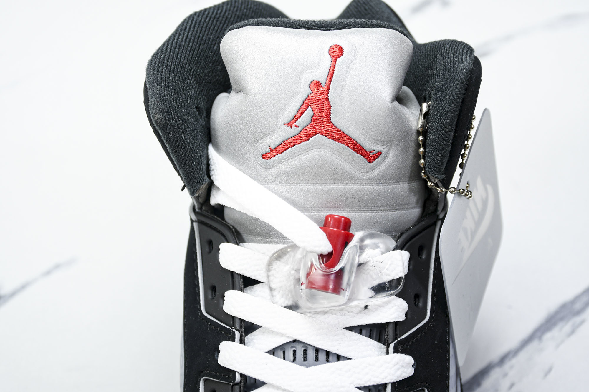 Air Jordan 5 “Black Metallic Reimagined”复刻黑银色 HF3975