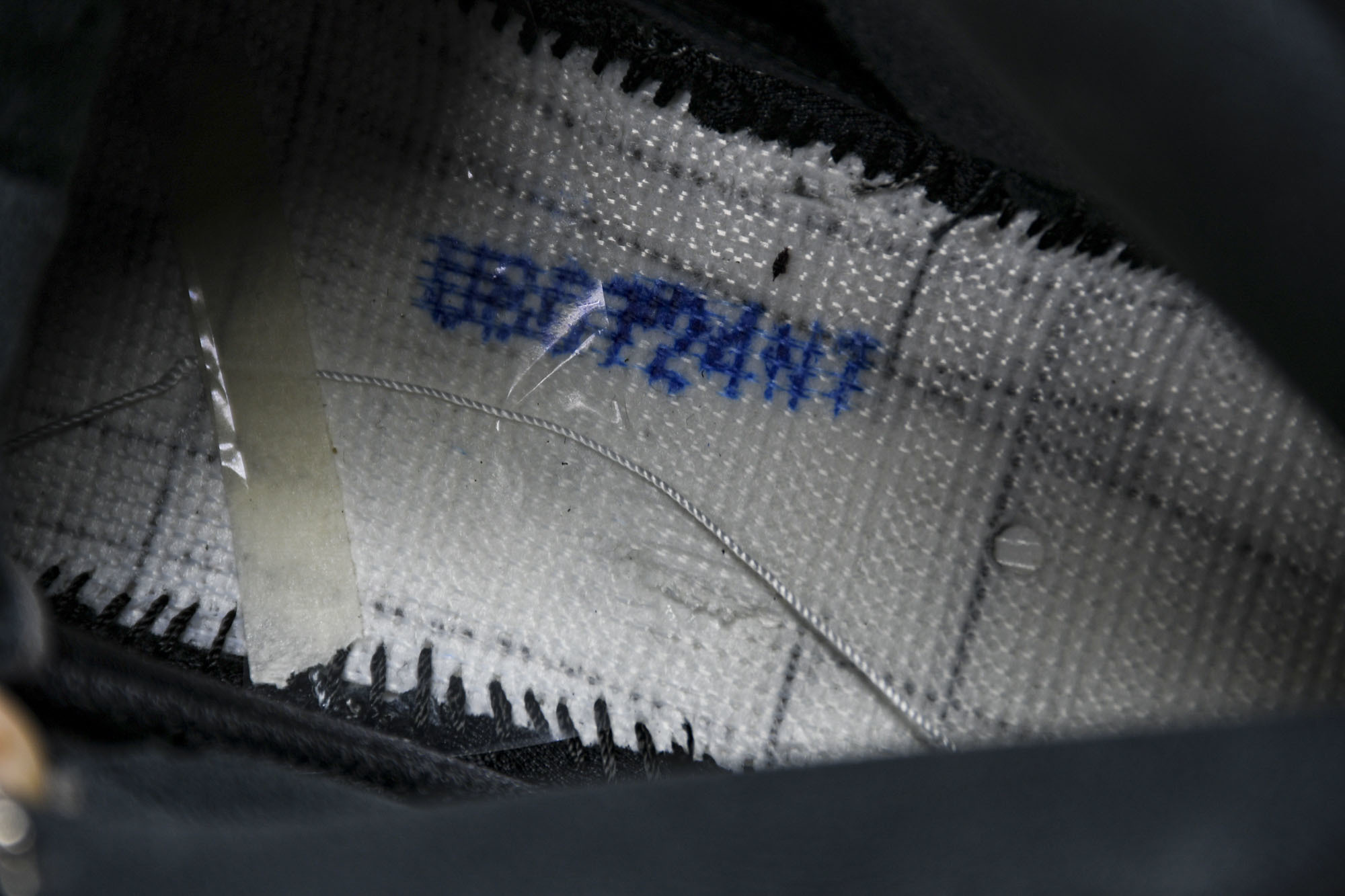 Air Jordan 5 “Black Metallic Reimagined”复刻黑银色 HF3975