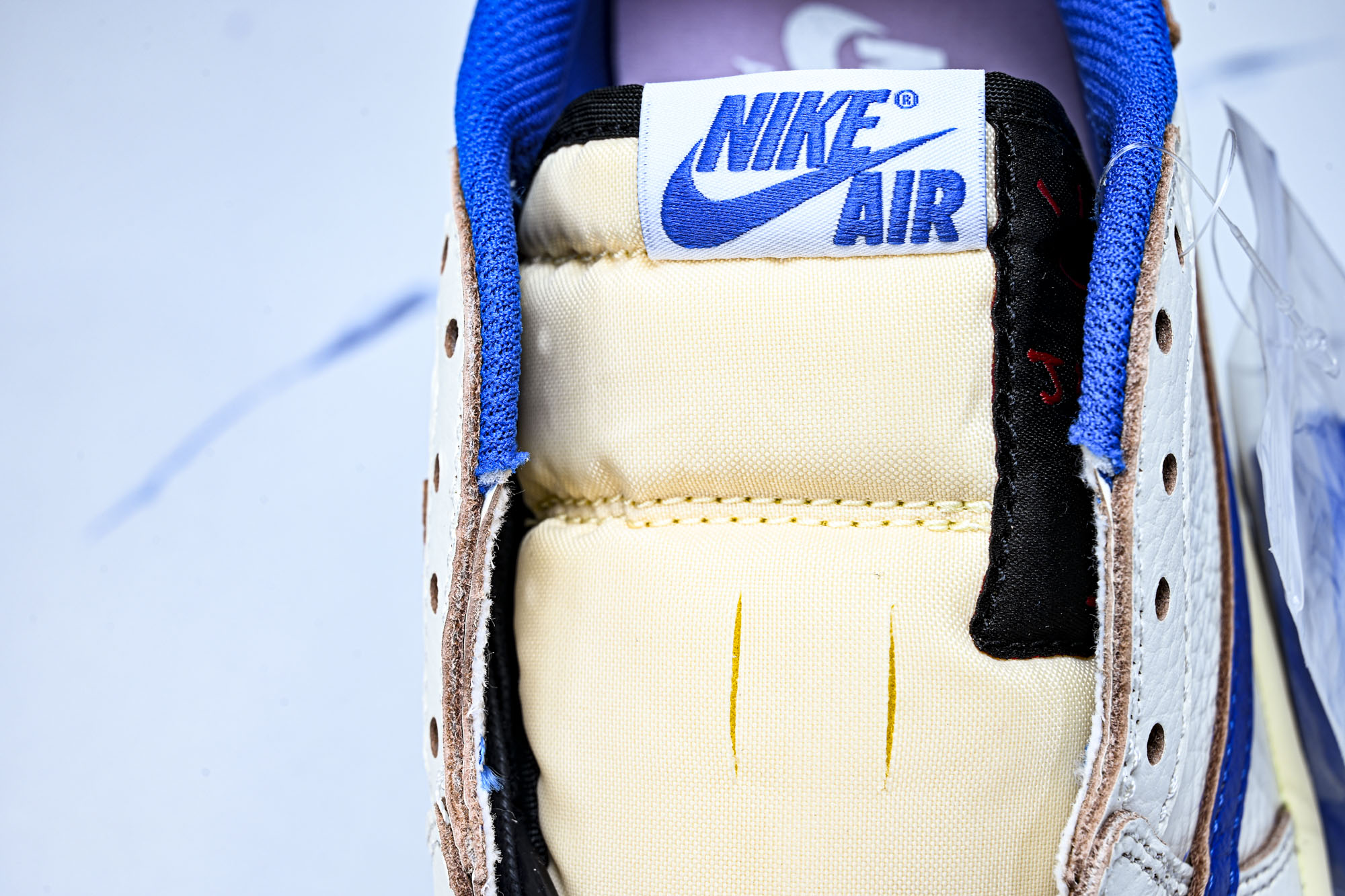 Fragment Design x Travis Scott Air Jordan 1 Low OG S