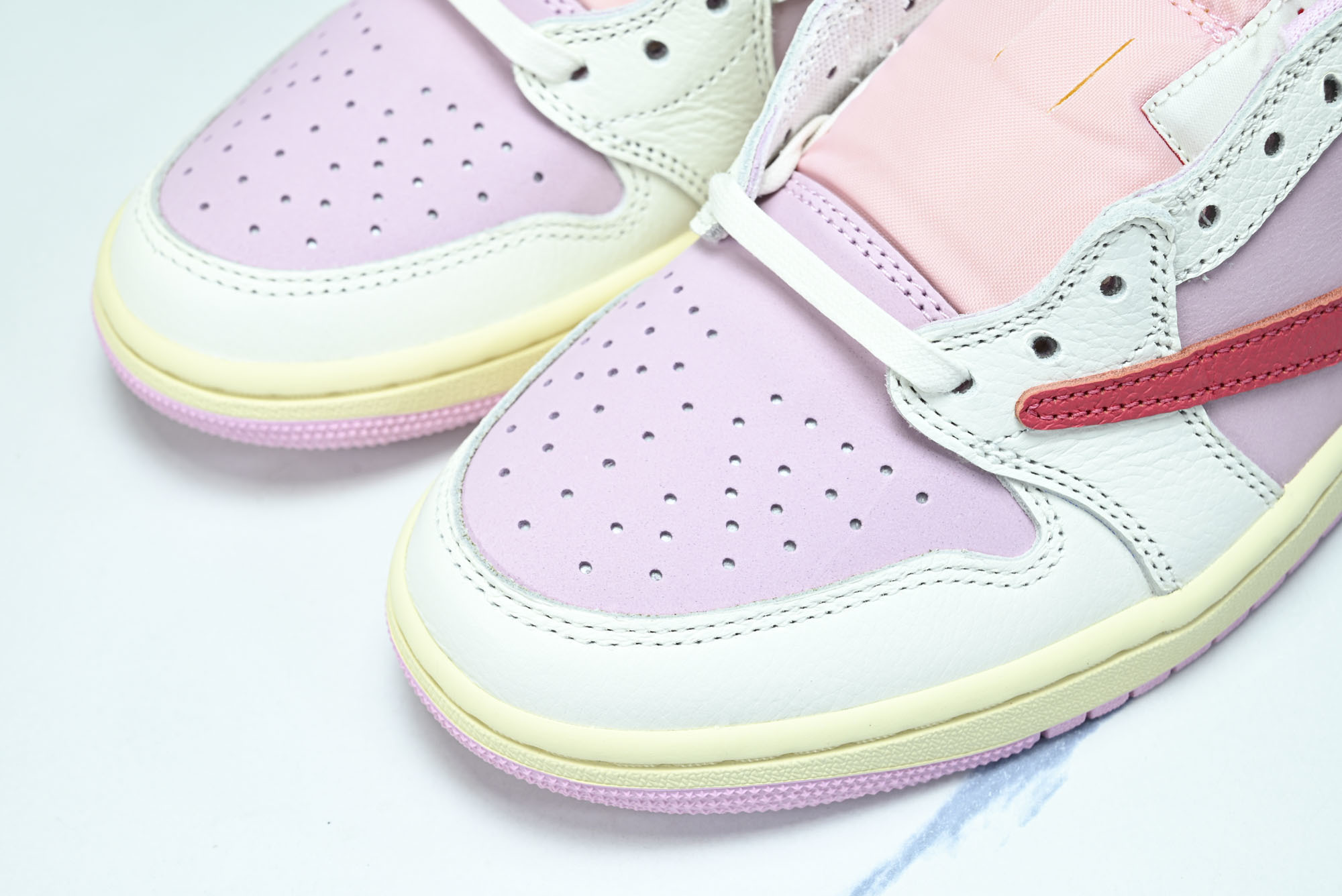 Travis Scott x Air Jordan 1 Low OG AJ1 乔1倒勾低帮 IQ7604