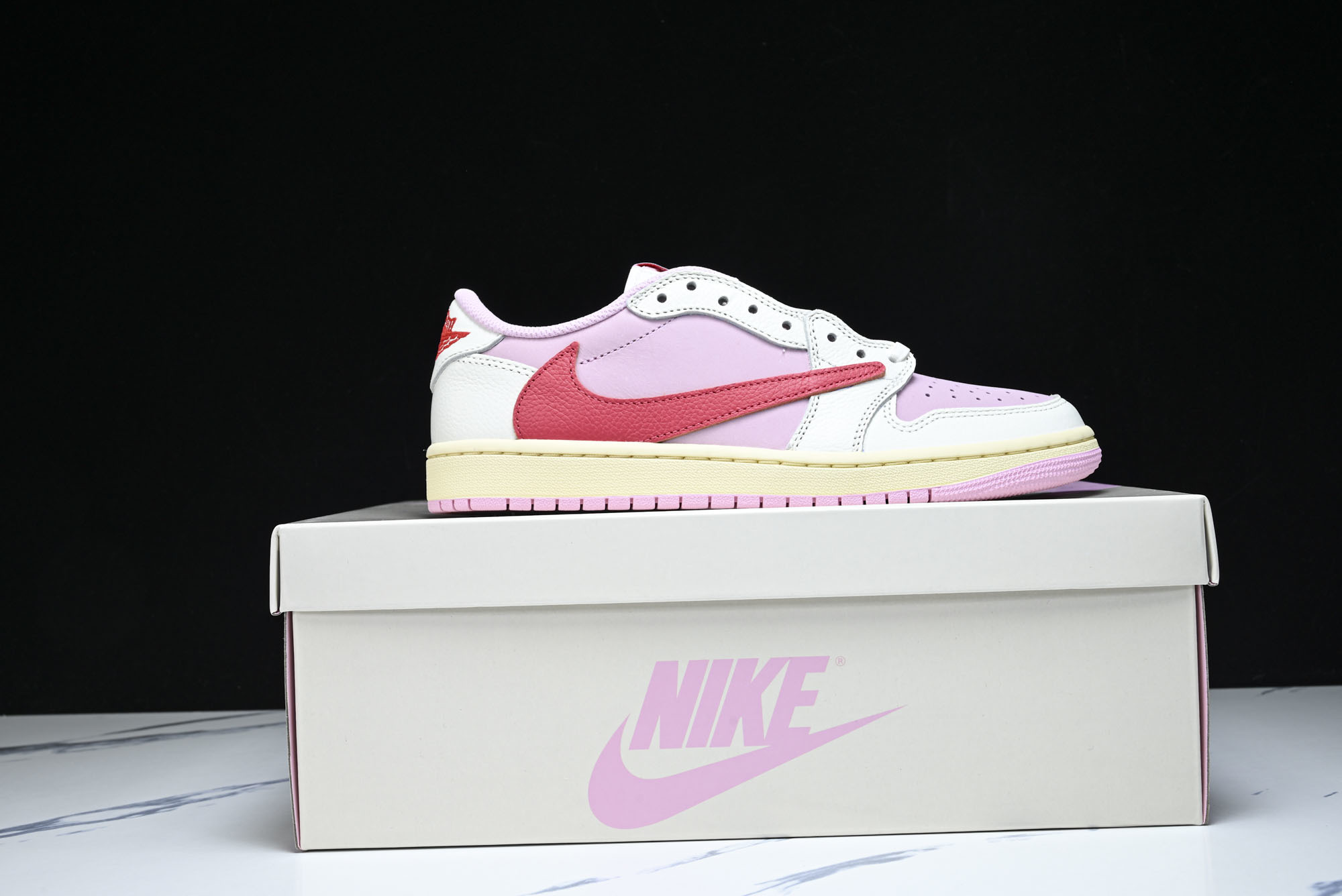 Travis Scott x Air Jordan 1 Low OG AJ1 乔1倒勾低帮 IQ7604
