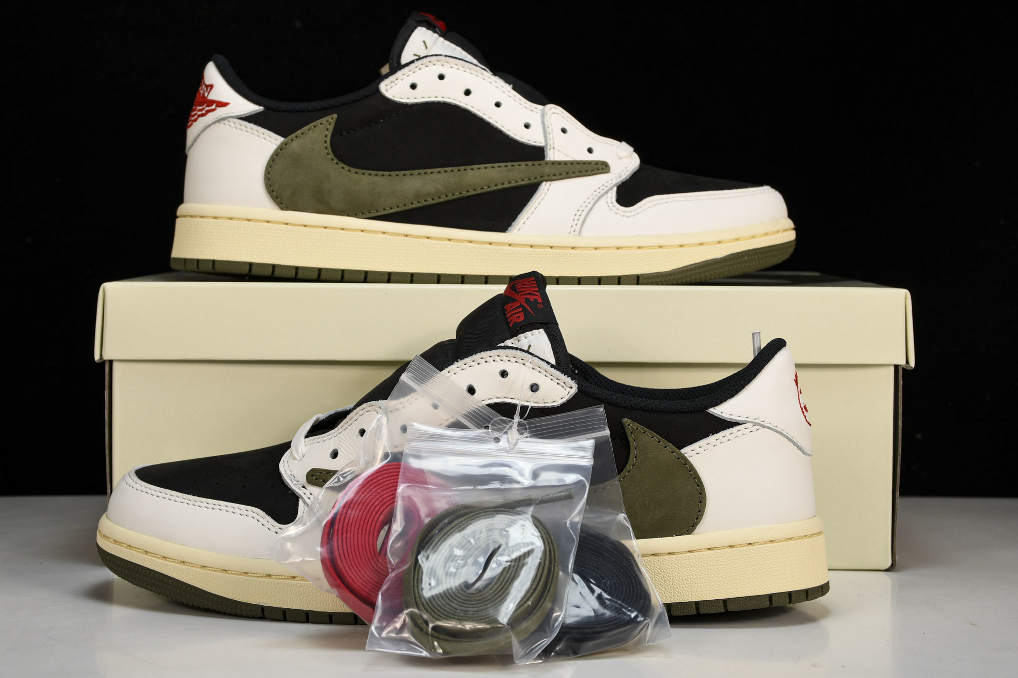 Travis Scott x Air Jordan 1 Low OG WMNS“Olive”橄榄绿 倒钩