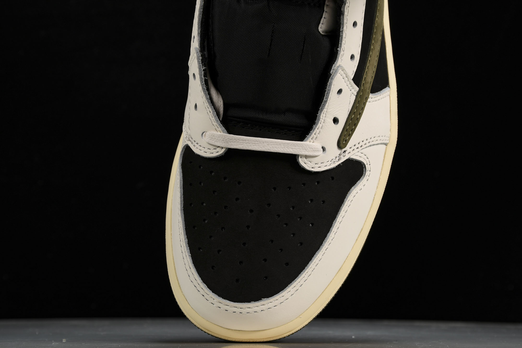 Travis Scott x Air Jordan 1 Low OG WMNS“Olive”橄榄绿 倒钩