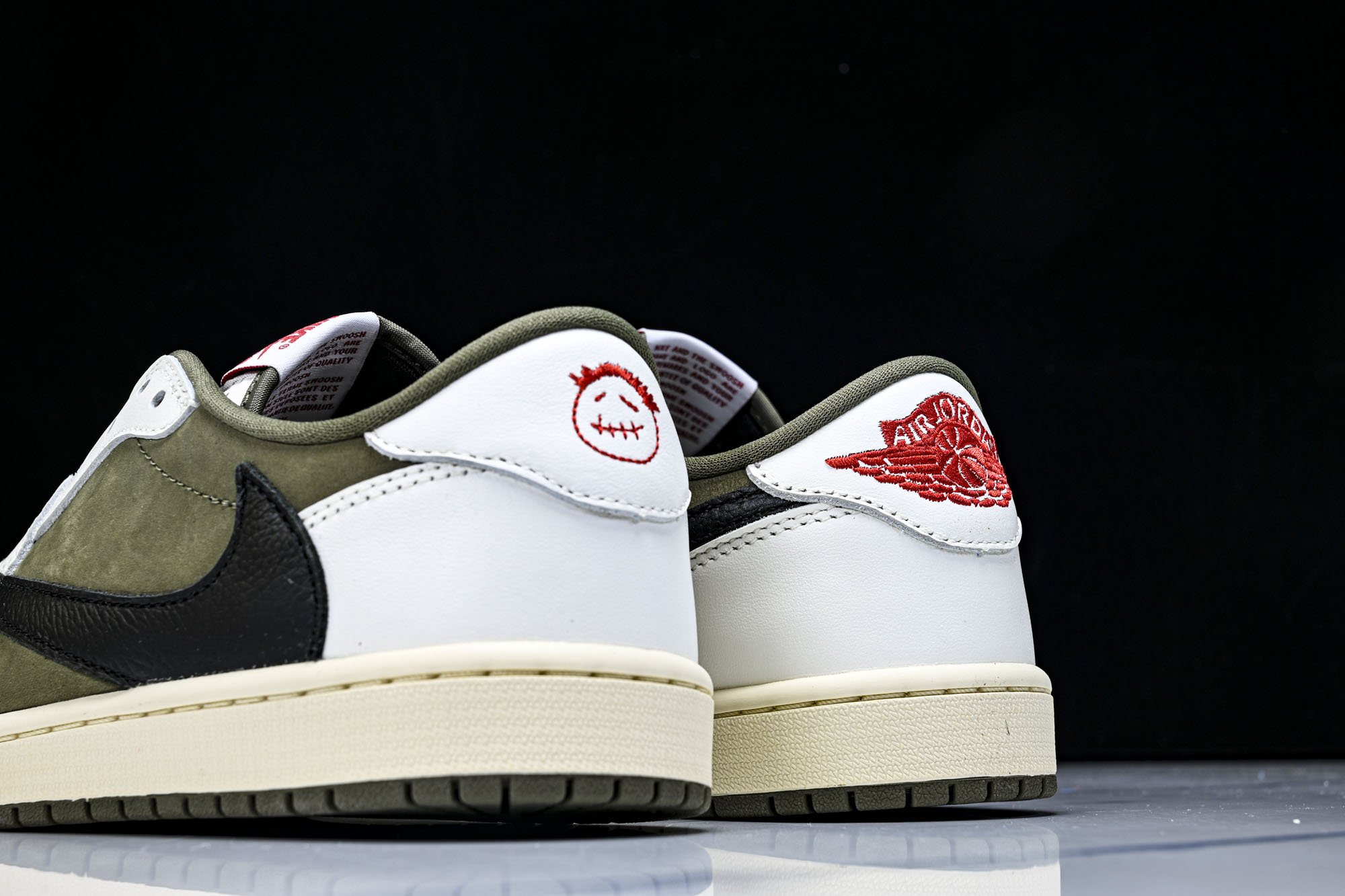 Travis Scott x Air Jordan 1 Low OG“Medium Olive”米绿 D