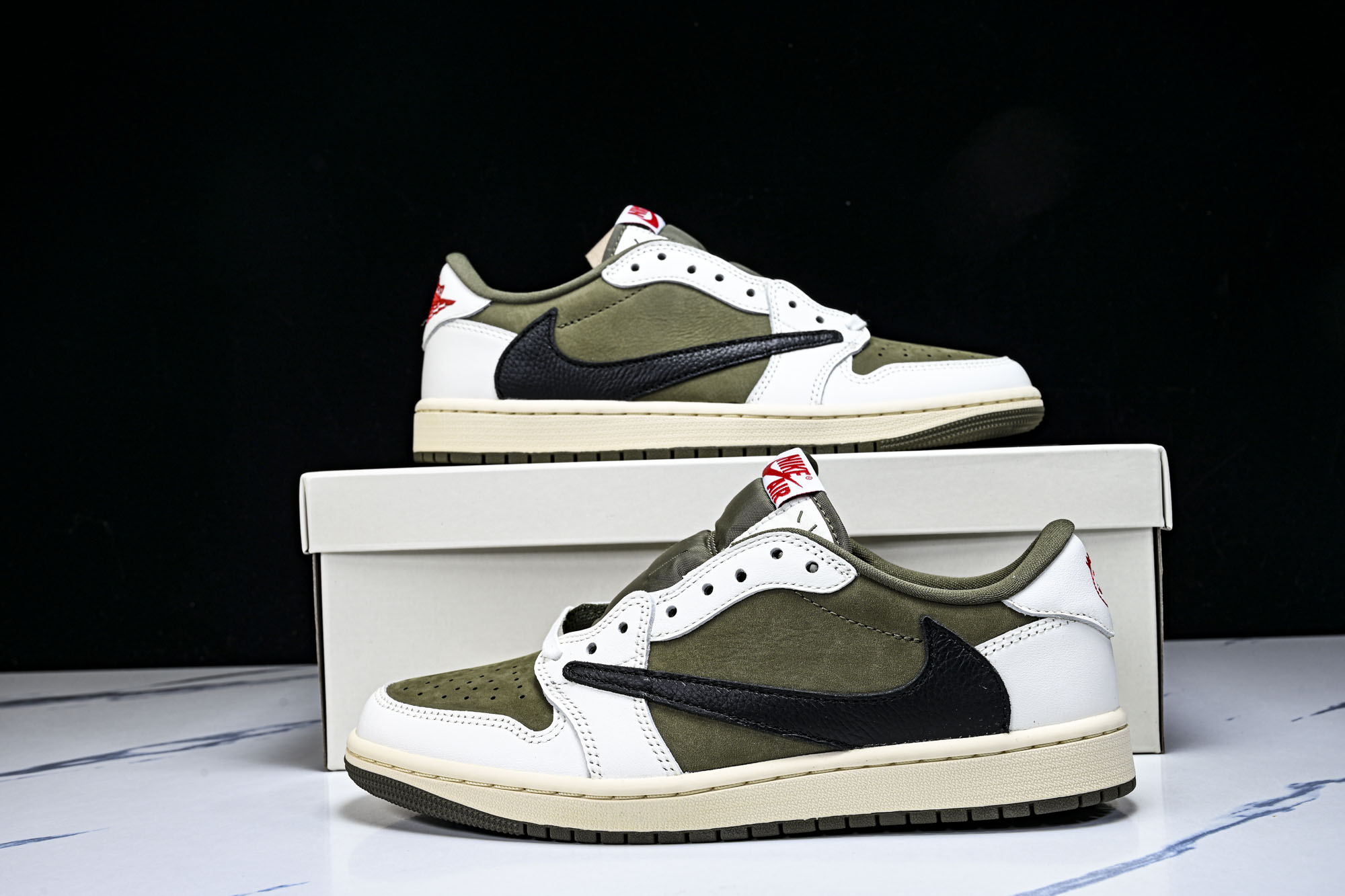 Travis Scott x Air Jordan 1 Low OG“Medium Olive”米绿 D