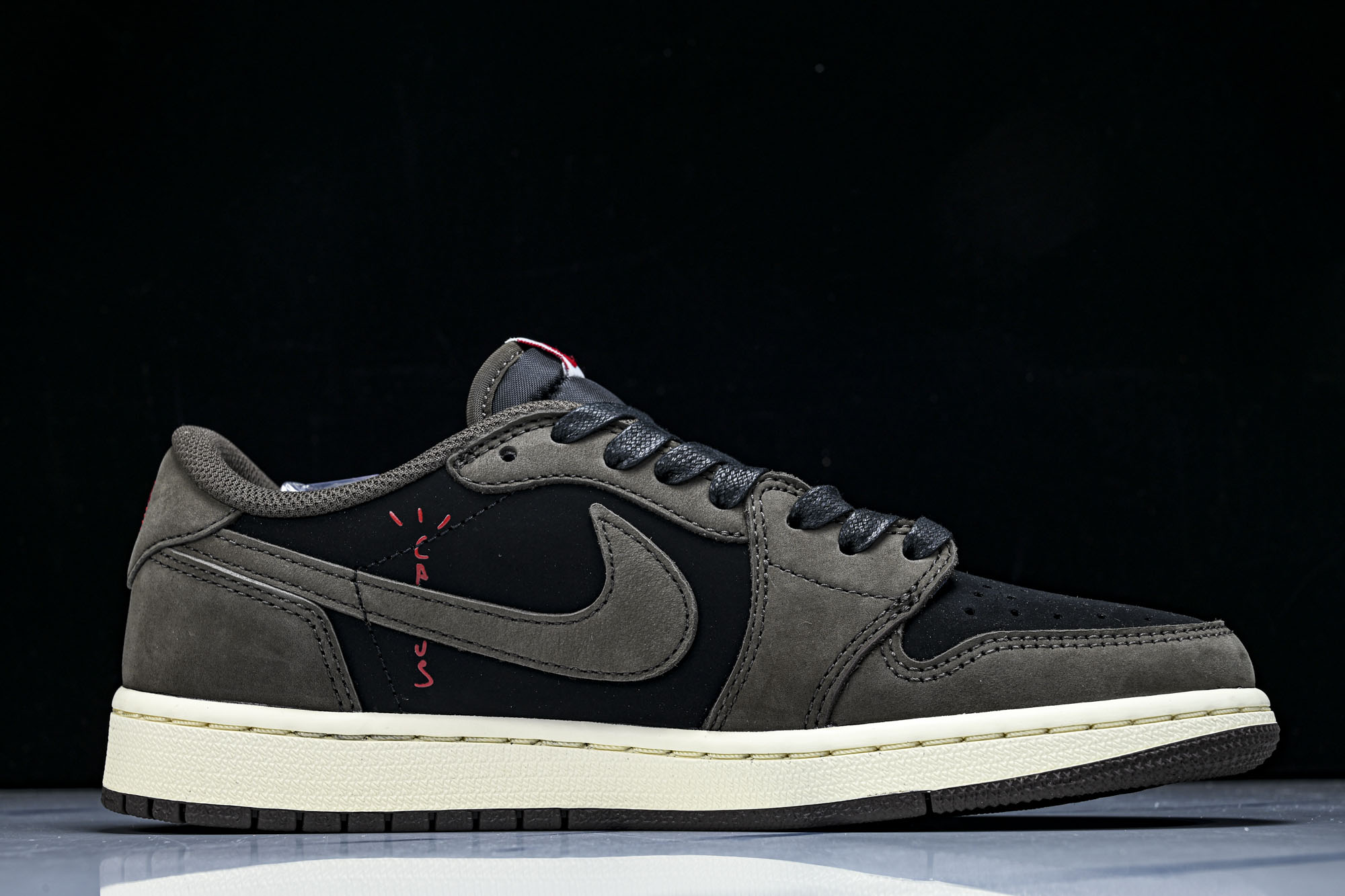 Travis Scott x Air Jordan 1 Low 低帮 倒钩 深棕 CQ4277-001 