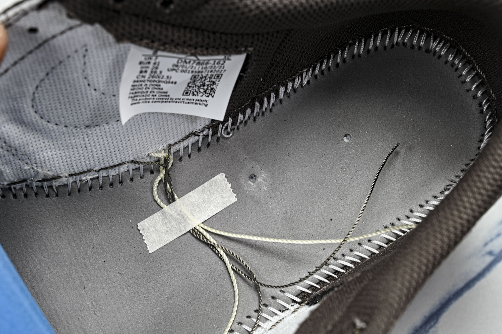 Travis Scott x Air Jordan 1 Reverse Mocha 倒钩摩卡棕白低帮 D