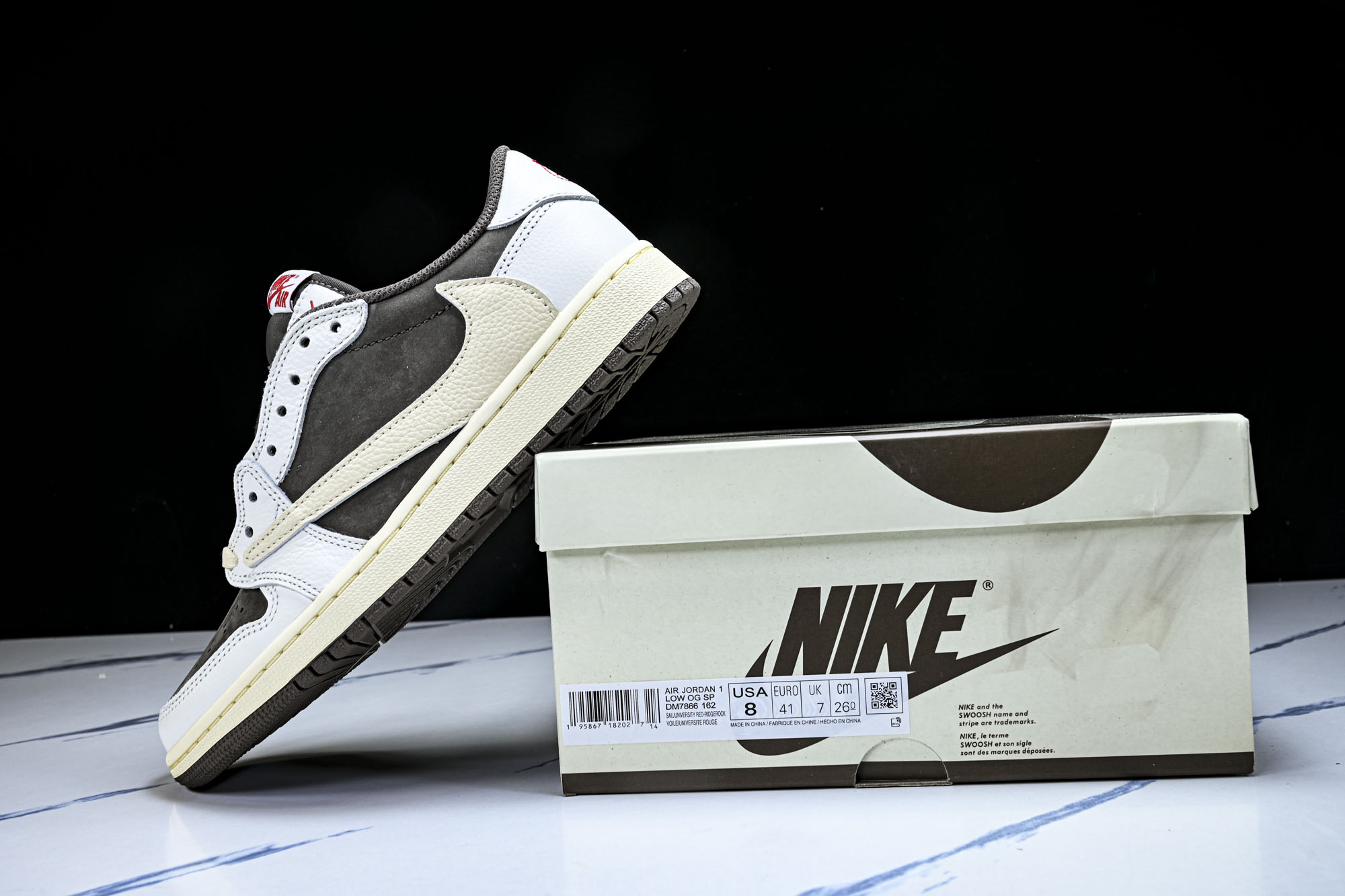 Travis Scott x Air Jordan 1 Reverse Mocha 倒钩摩卡棕白低帮 D