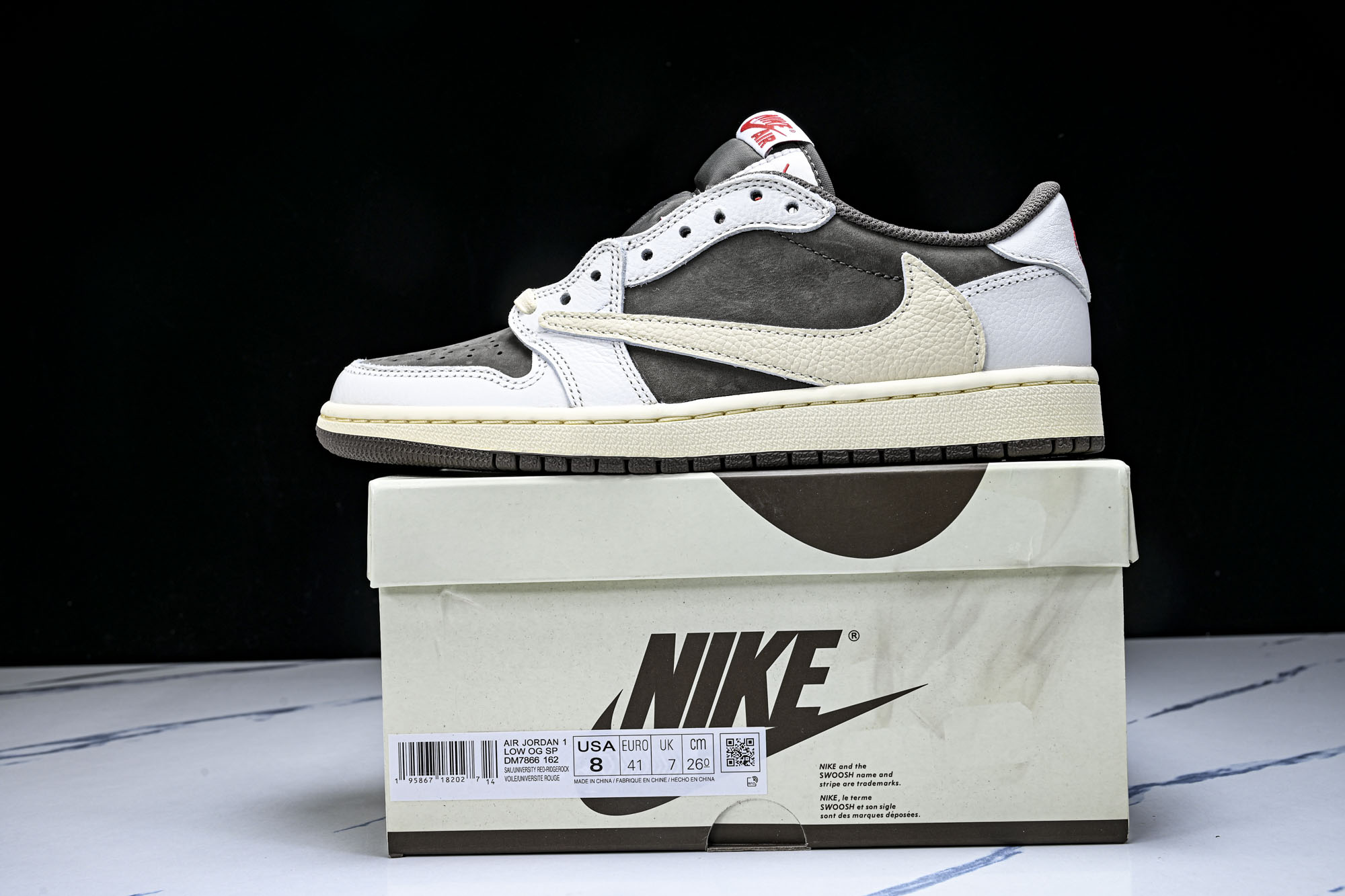 Travis Scott x Air Jordan 1 Reverse Mocha 倒钩摩卡棕白低帮 D