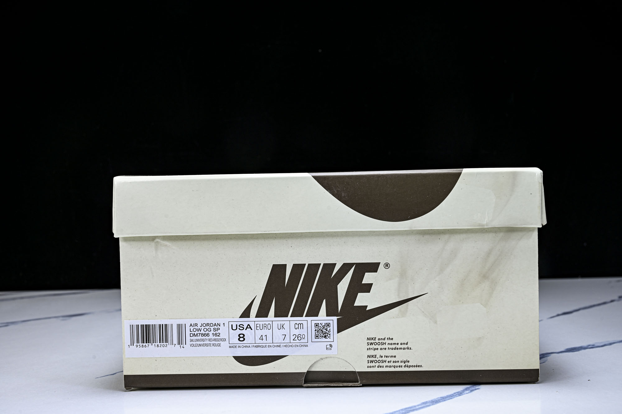 Travis Scott x Air Jordan 1 Reverse Mocha 倒钩摩卡棕白低帮 D