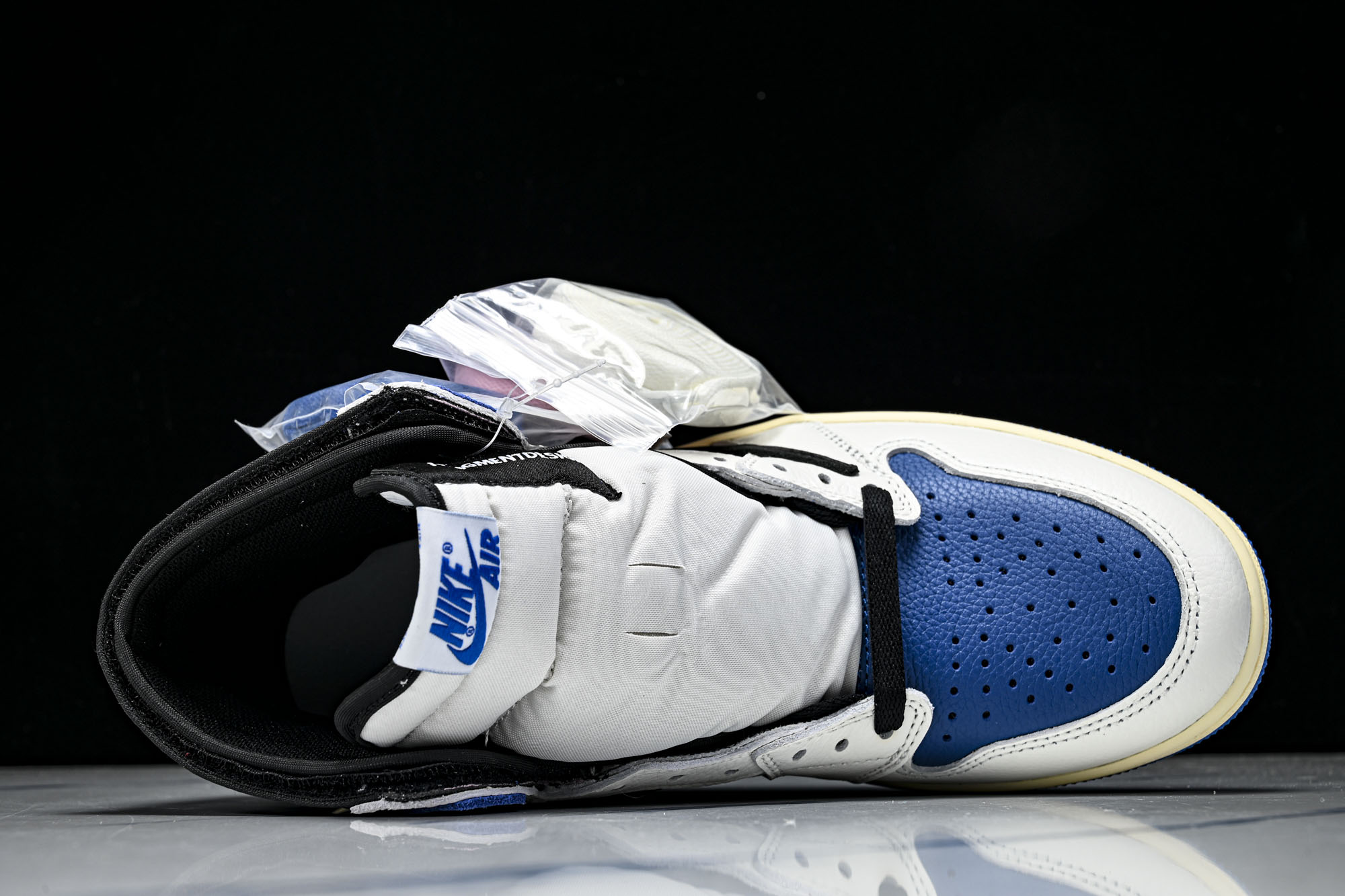Travis Scott x Fragment x Air Jordan 1 High OG SP “M