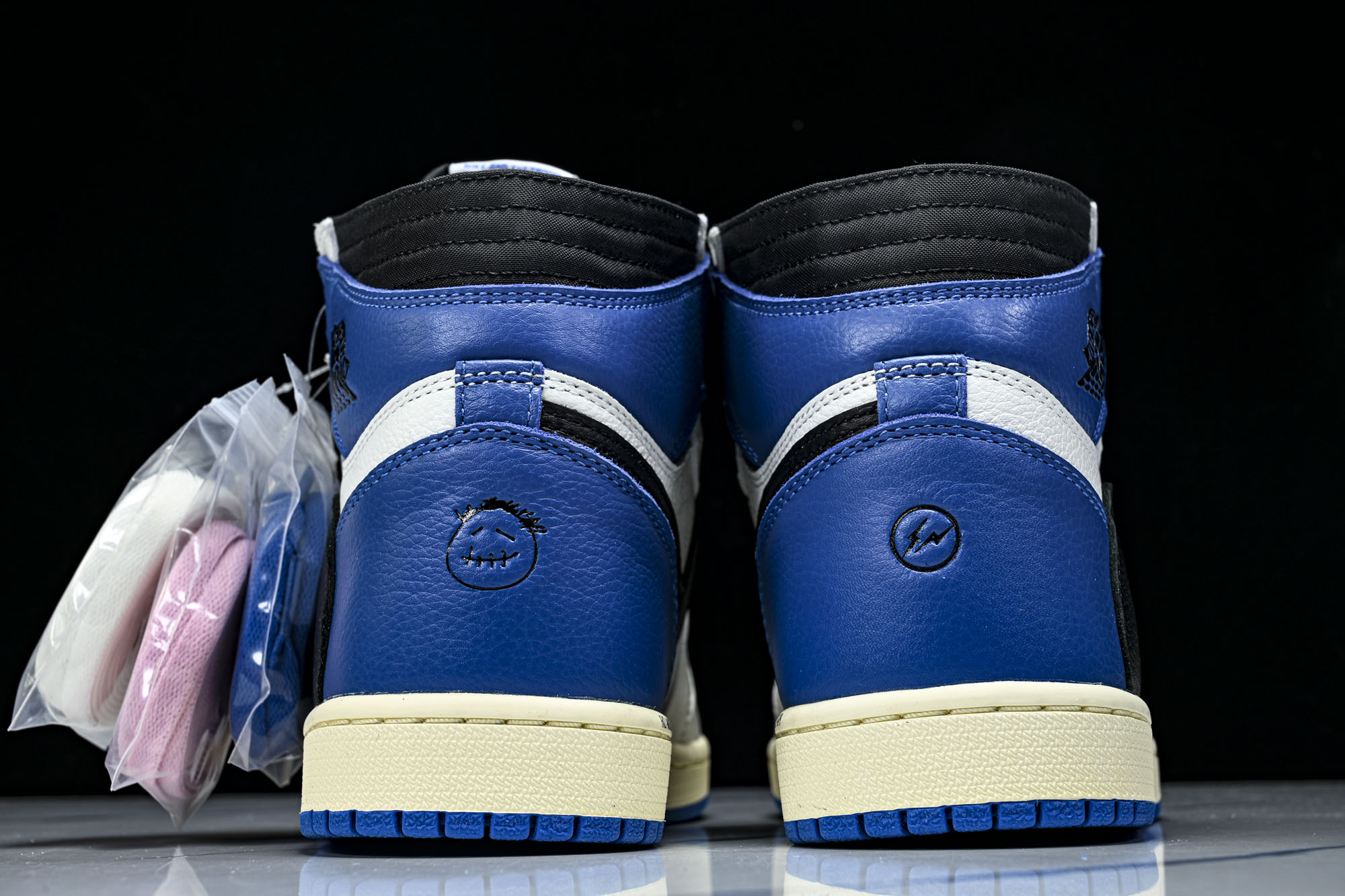 Travis Scott x Fragment x Air Jordan 1 High OG SP “M