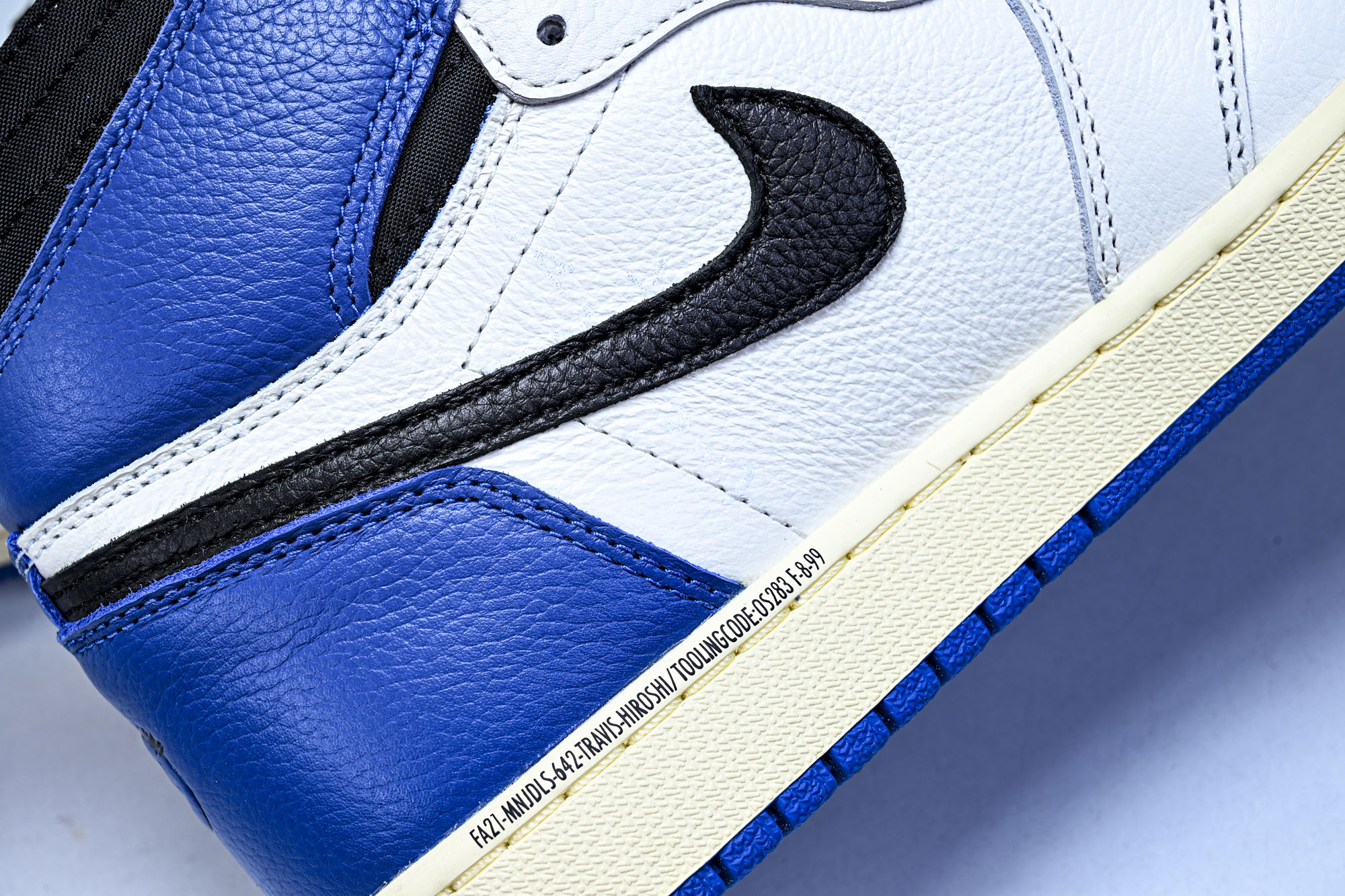 Travis Scott x Fragment x Air Jordan 1 High OG SP “M
