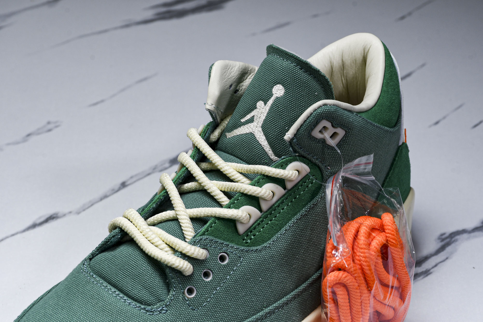 WMNS AIR JORDAN 3 RETRO OG SP 纽约艺术家联名 FZ7974-300 #YZ