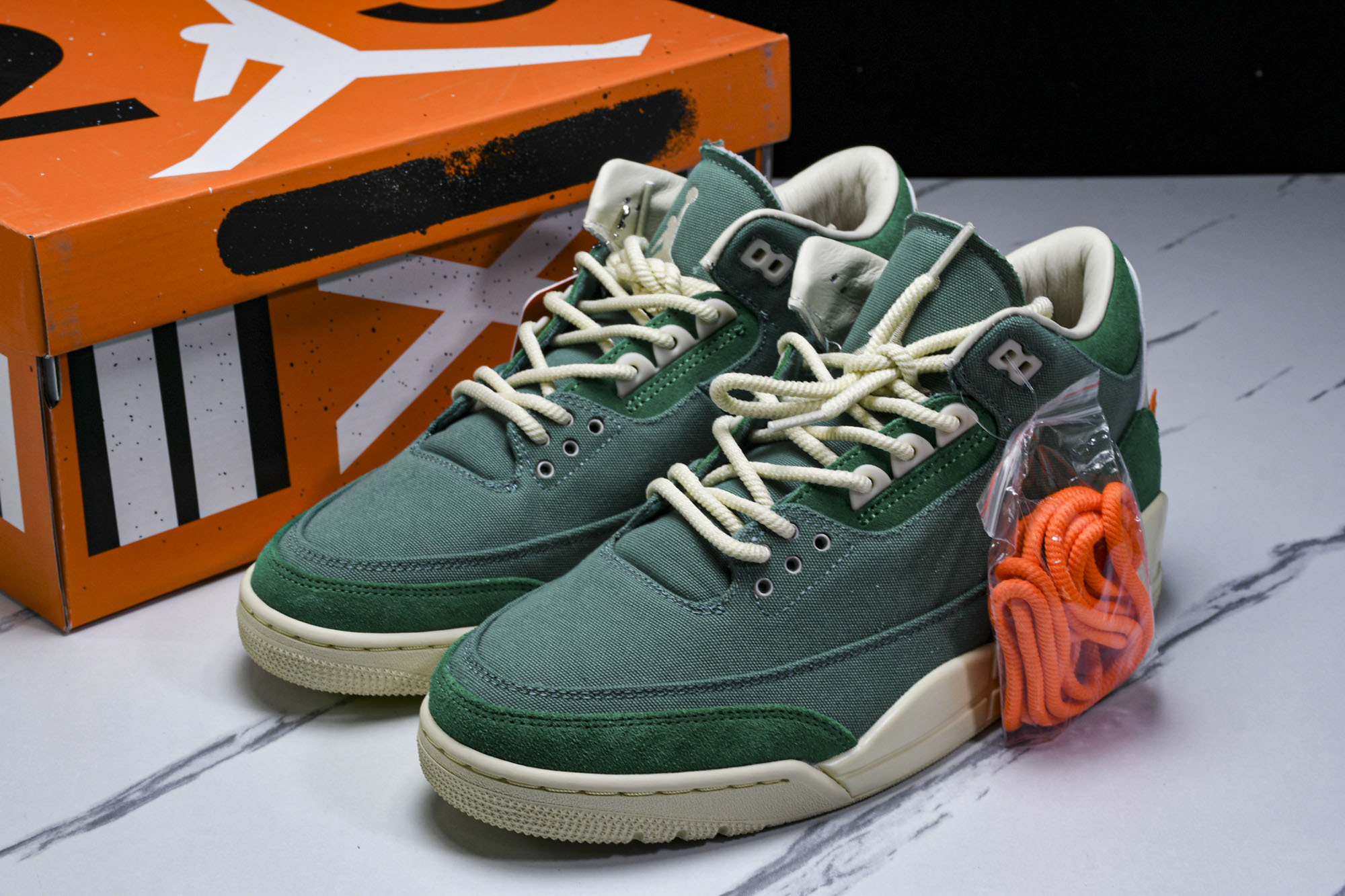WMNS AIR JORDAN 3 RETRO OG SP 纽约艺术家联名 FZ7974-300 #YZ