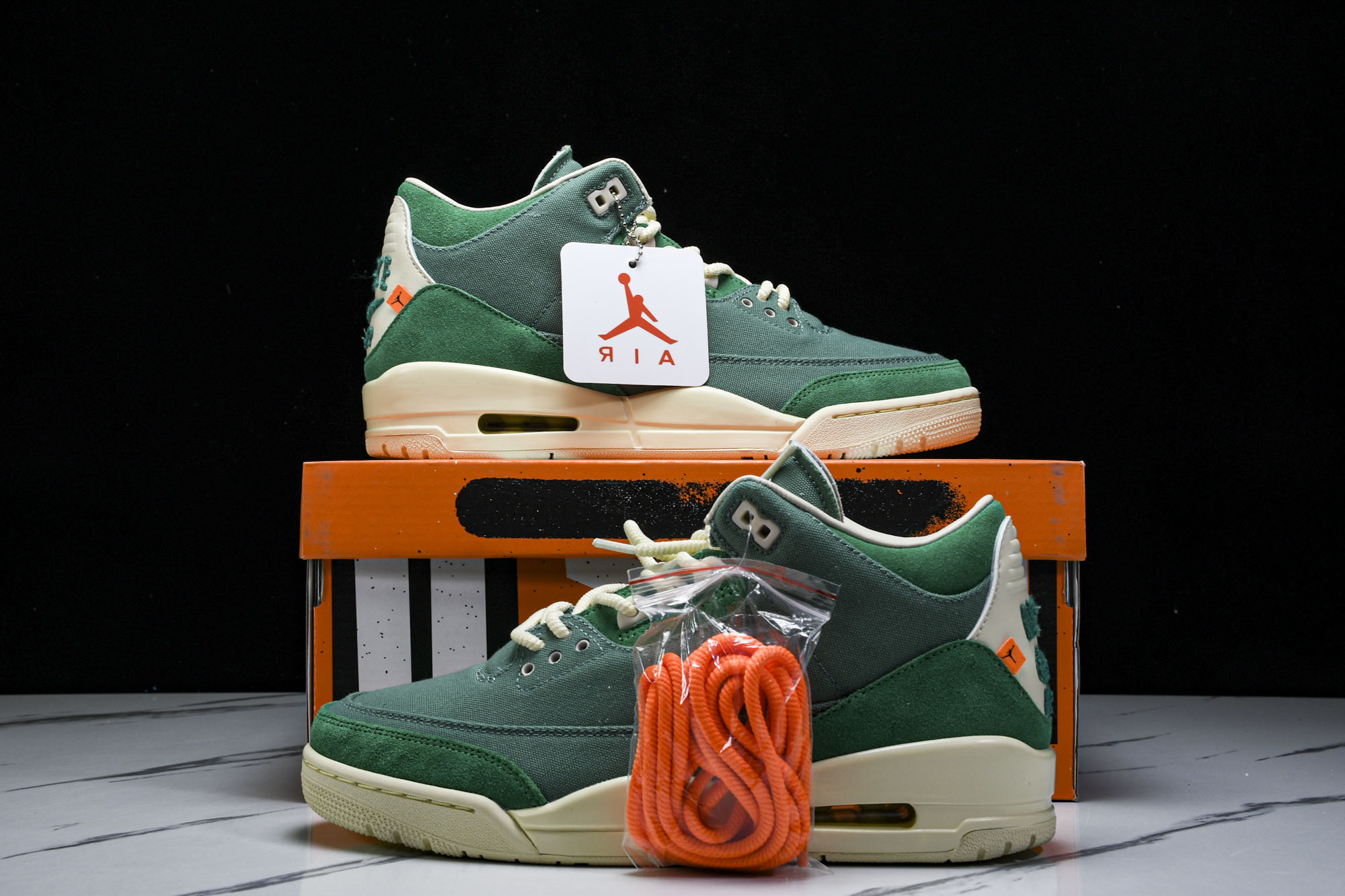 WMNS AIR JORDAN 3 RETRO OG SP 纽约艺术家联名 FZ7974-300 #YZ