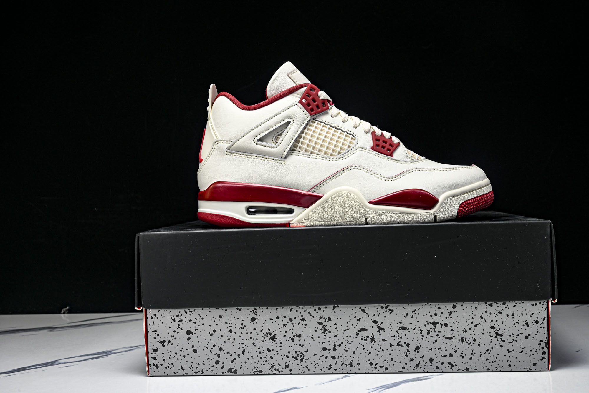 Air Jordan 4 Retro _Valentine's Day_ AJ4 乔4红色情人节 HV0