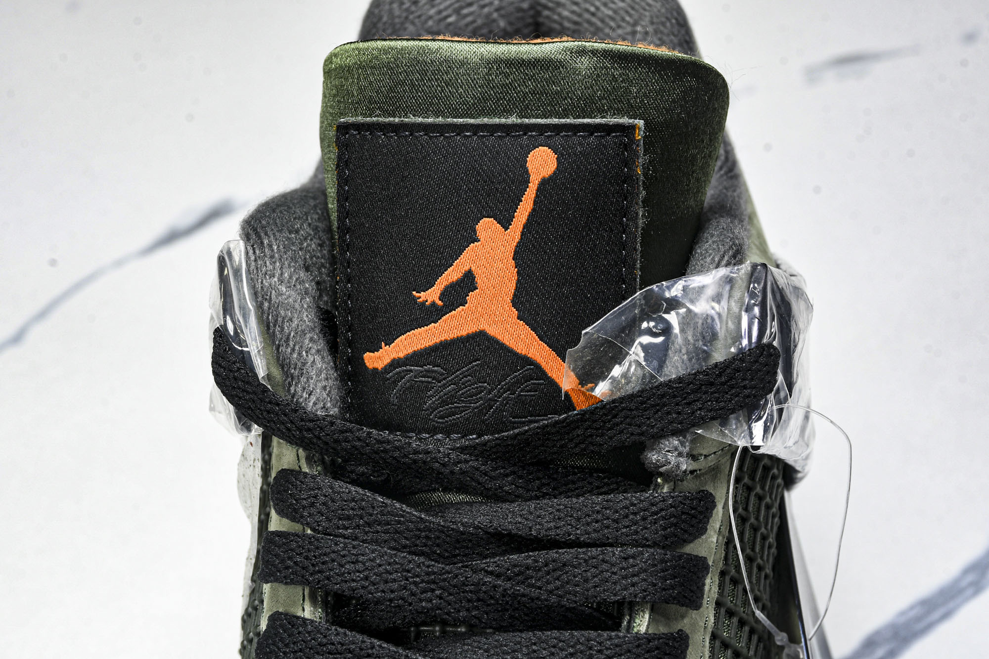 Air Jordan 4 Retro OG SP Undefeated 军绿 IB1519-200 #Y