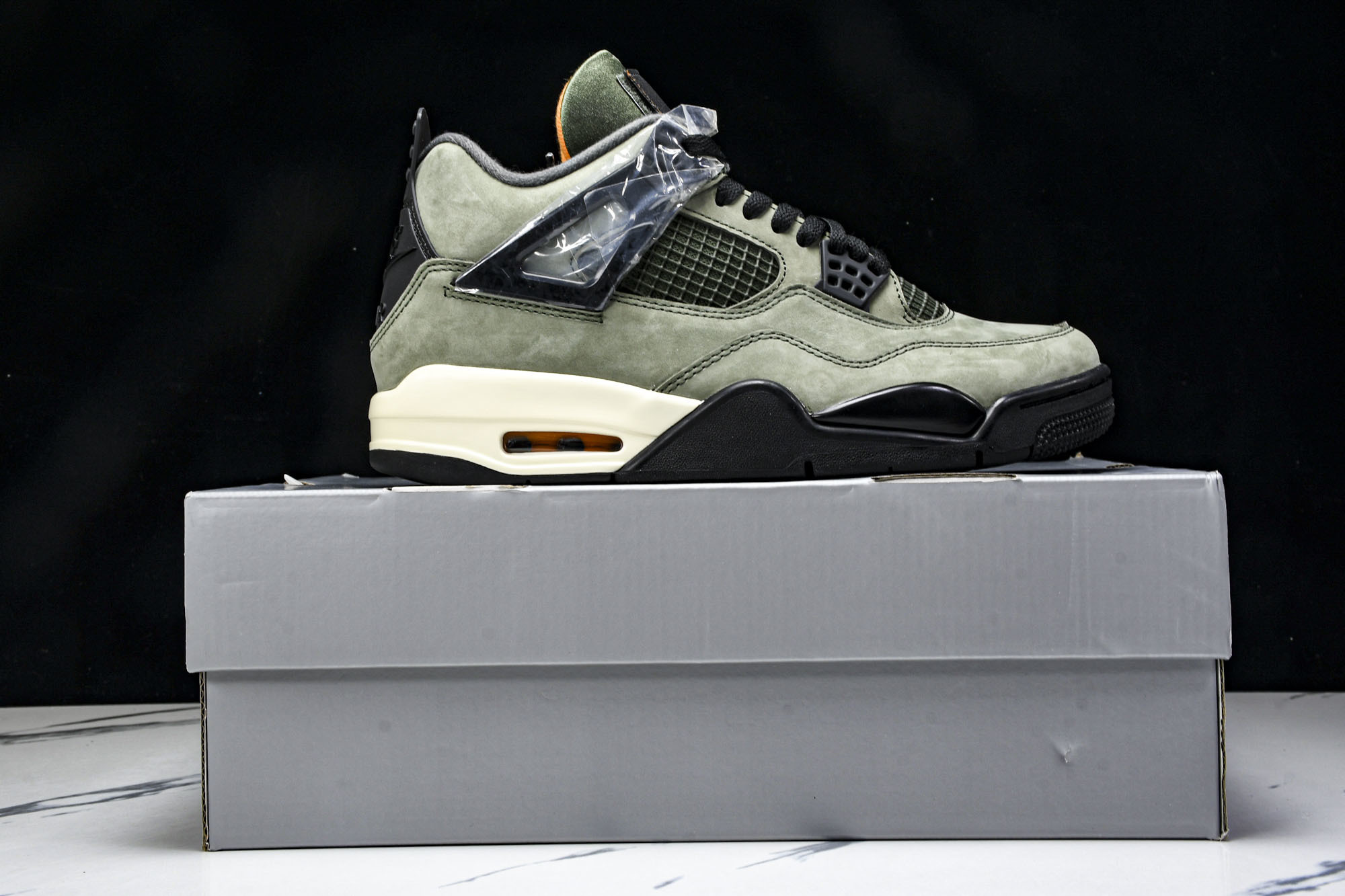 Air Jordan 4 Retro OG SP Undefeated 军绿 IB1519-200 #Y