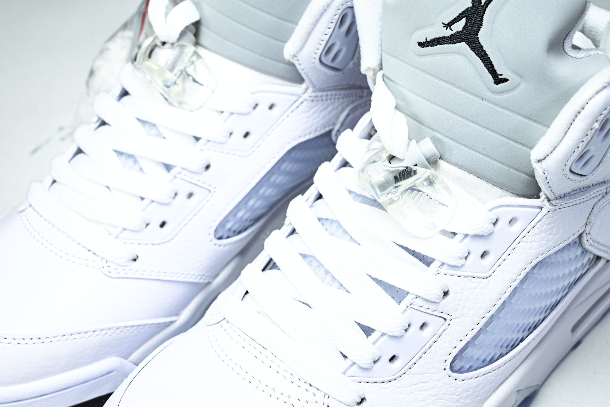 Air Jordan 5 Retro _White Metallic_ AJ5 乔5白银 HQ7978-