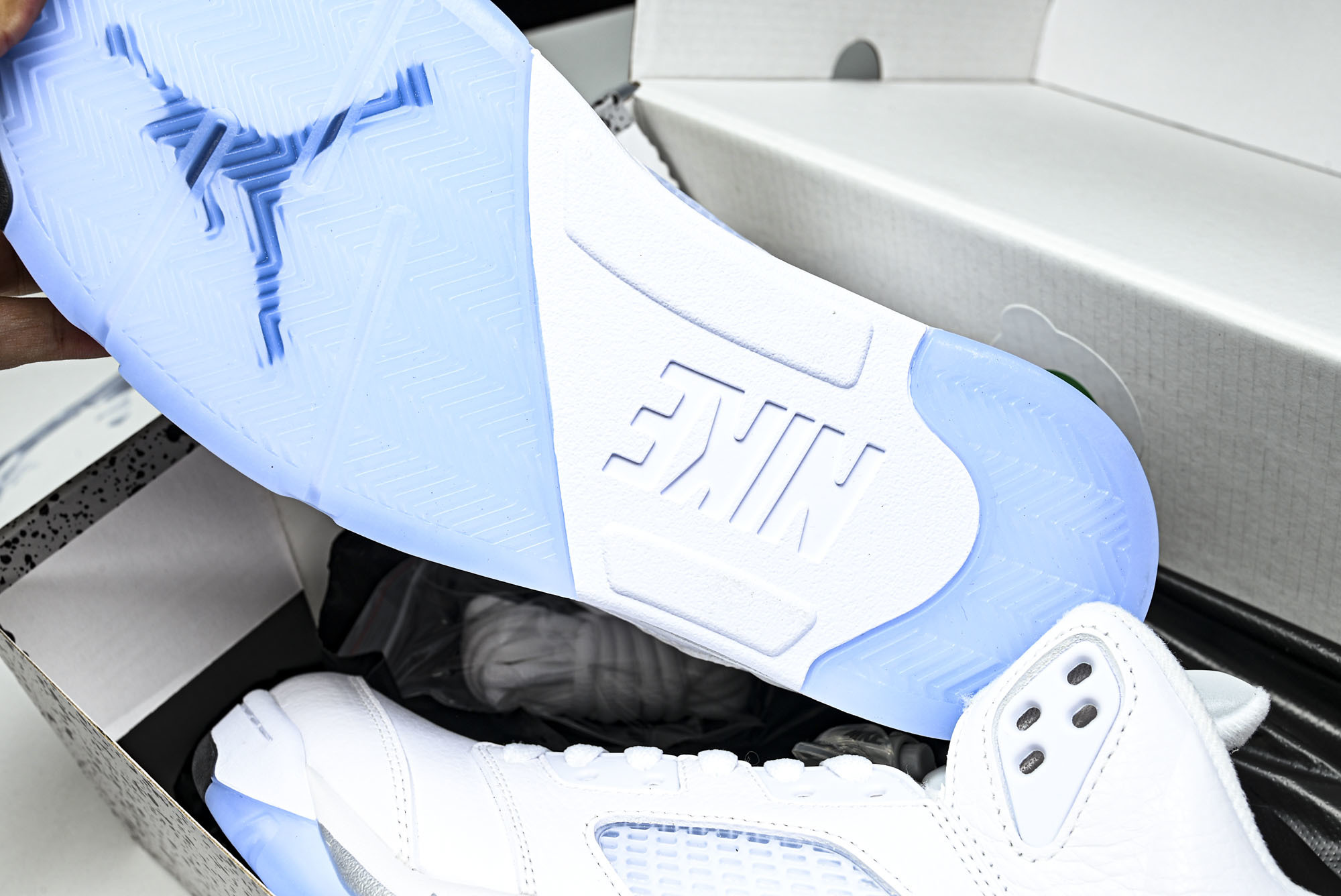 Air Jordan 5 Retro _White Metallic_ AJ5 乔5白银 HQ7978-