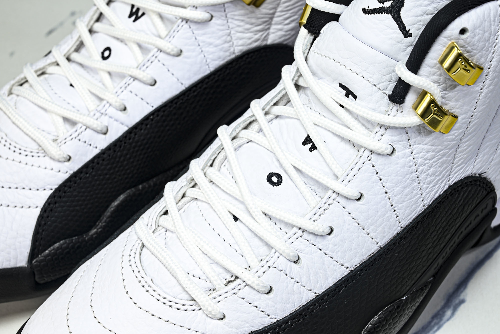 Air Jordan 12 Retro _Taxi_ AJ12 乔132元年复刻 金扣 CT8013 1