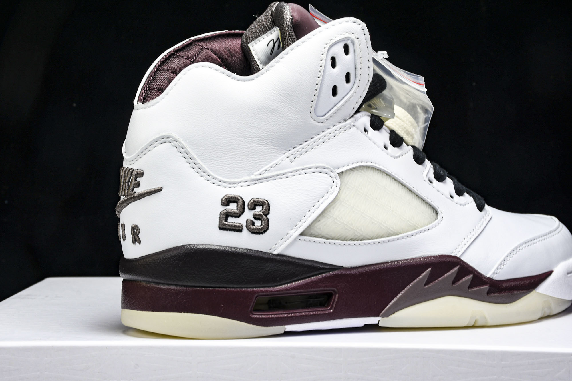 Maniére x Air Jordan 5 Retro OG AM '紫罗兰矿石色 IB1528-10