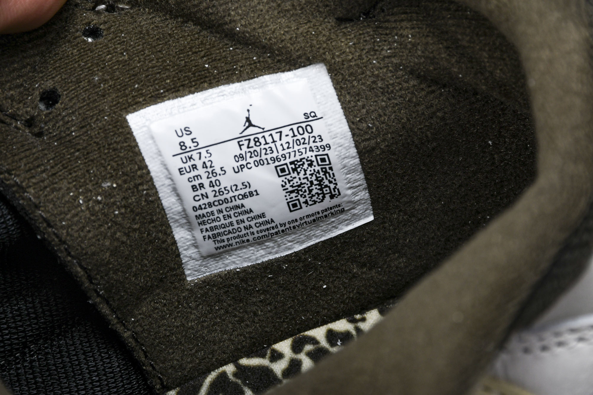 Travis Scott x Joran Executive The Check 倒钩低帮 摩卡 FZ8