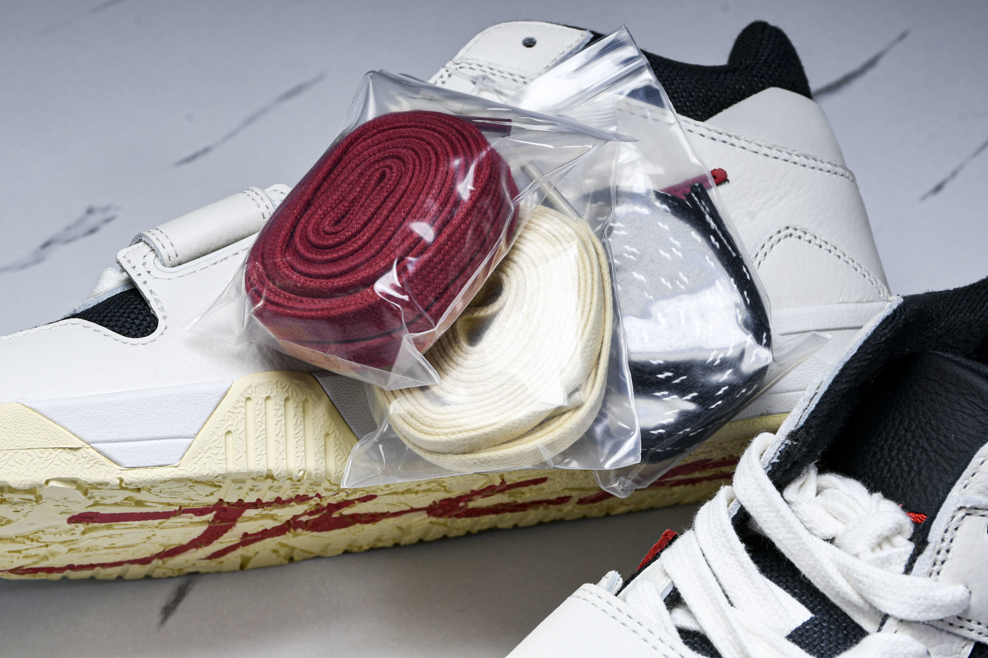 Travis Scott x Jordan Jumpman Jack TR“University Red