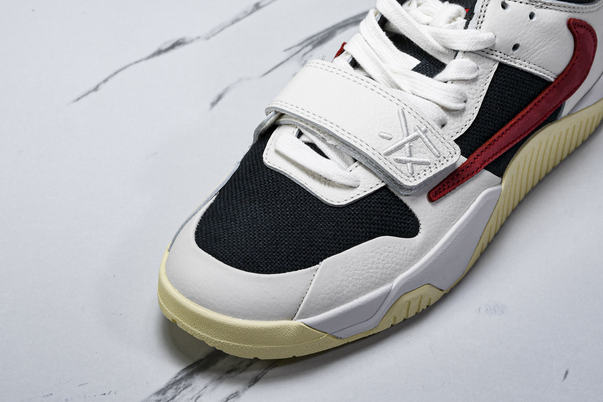 Travis Scott x Jordan Jumpman Jack TR“University Red